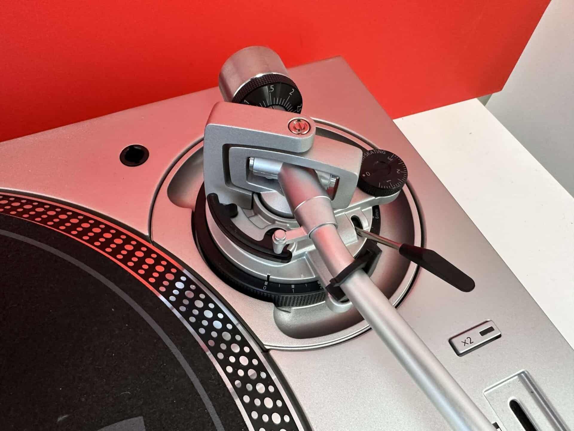 2x TECHNICS SL 1200 MK7 DIRECT DRIVE DJ TURNTABLE - Deck Converters