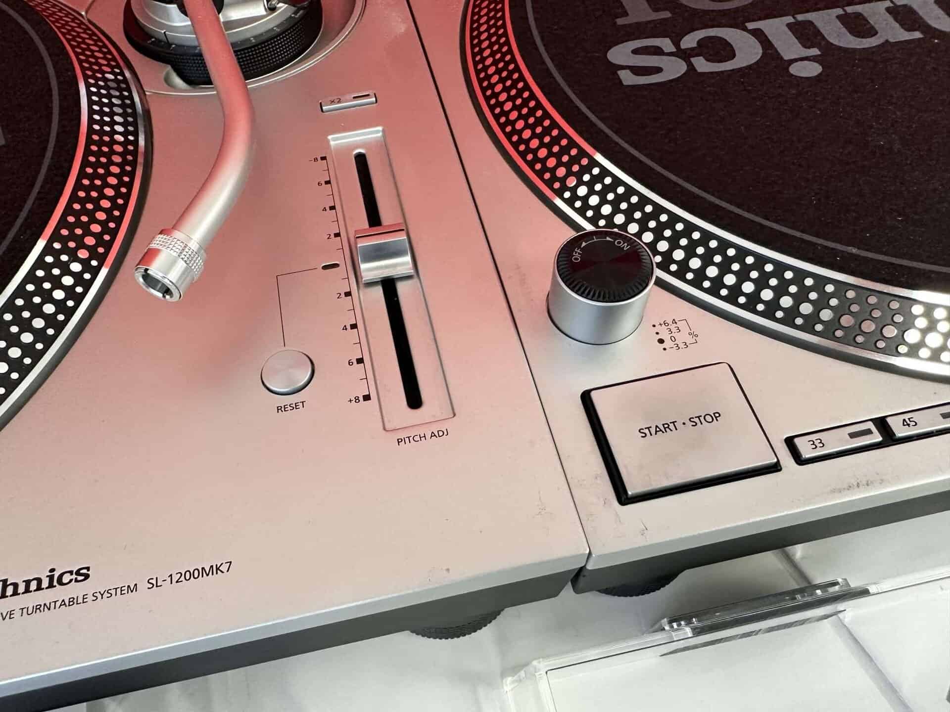 2x TECHNICS SL 1200 MK7 DIRECT DRIVE DJ TURNTABLE - Deck Converters