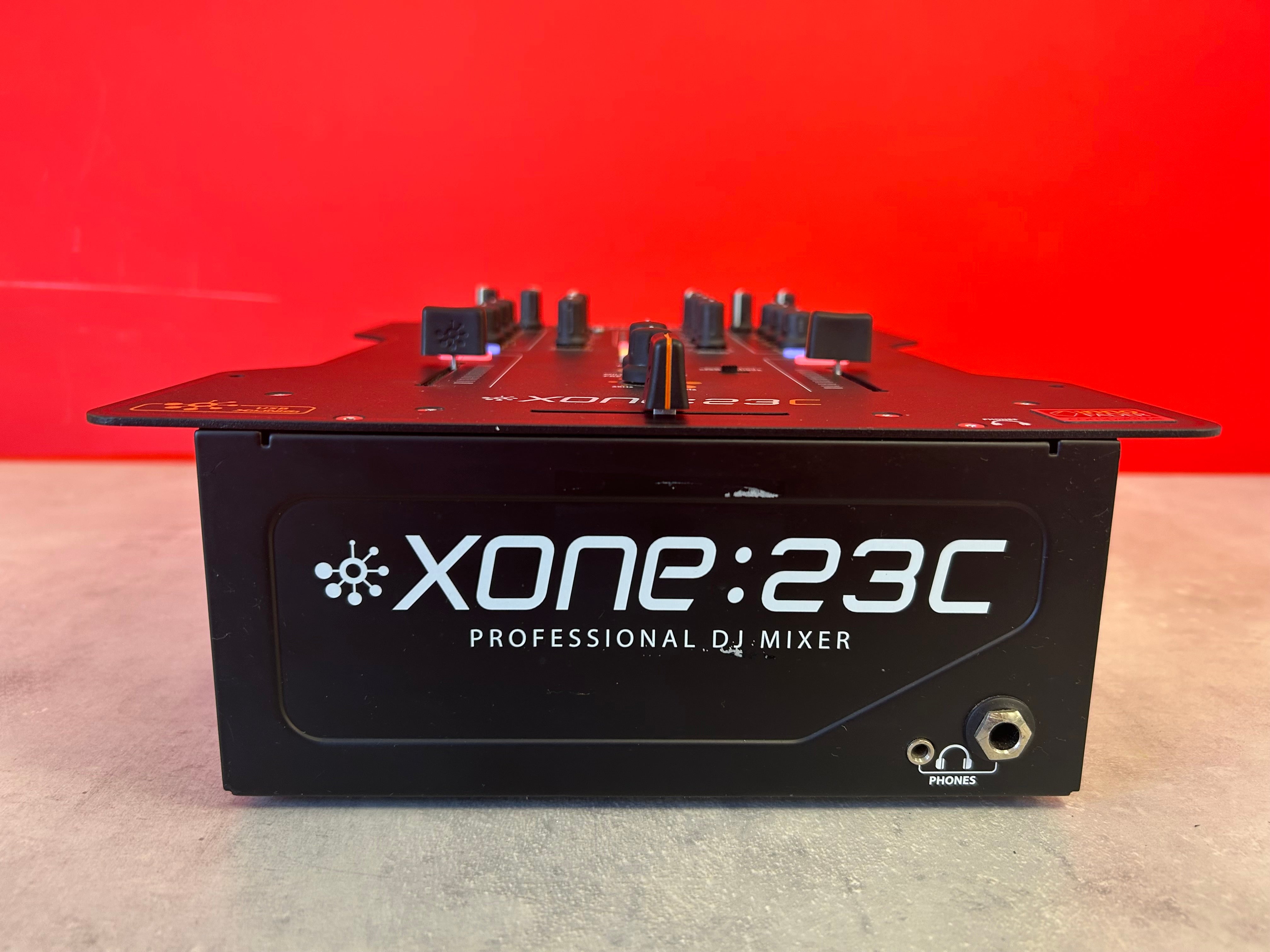 Allen & Heath Xone:23C DJ Mixer – Pre-Owned