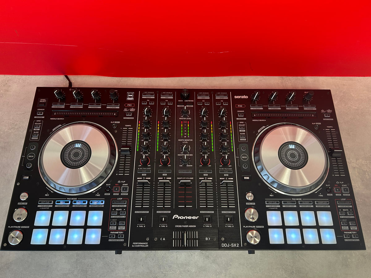 Contrôleur DJ Pioneer DDJ SX2 4 voies Serato