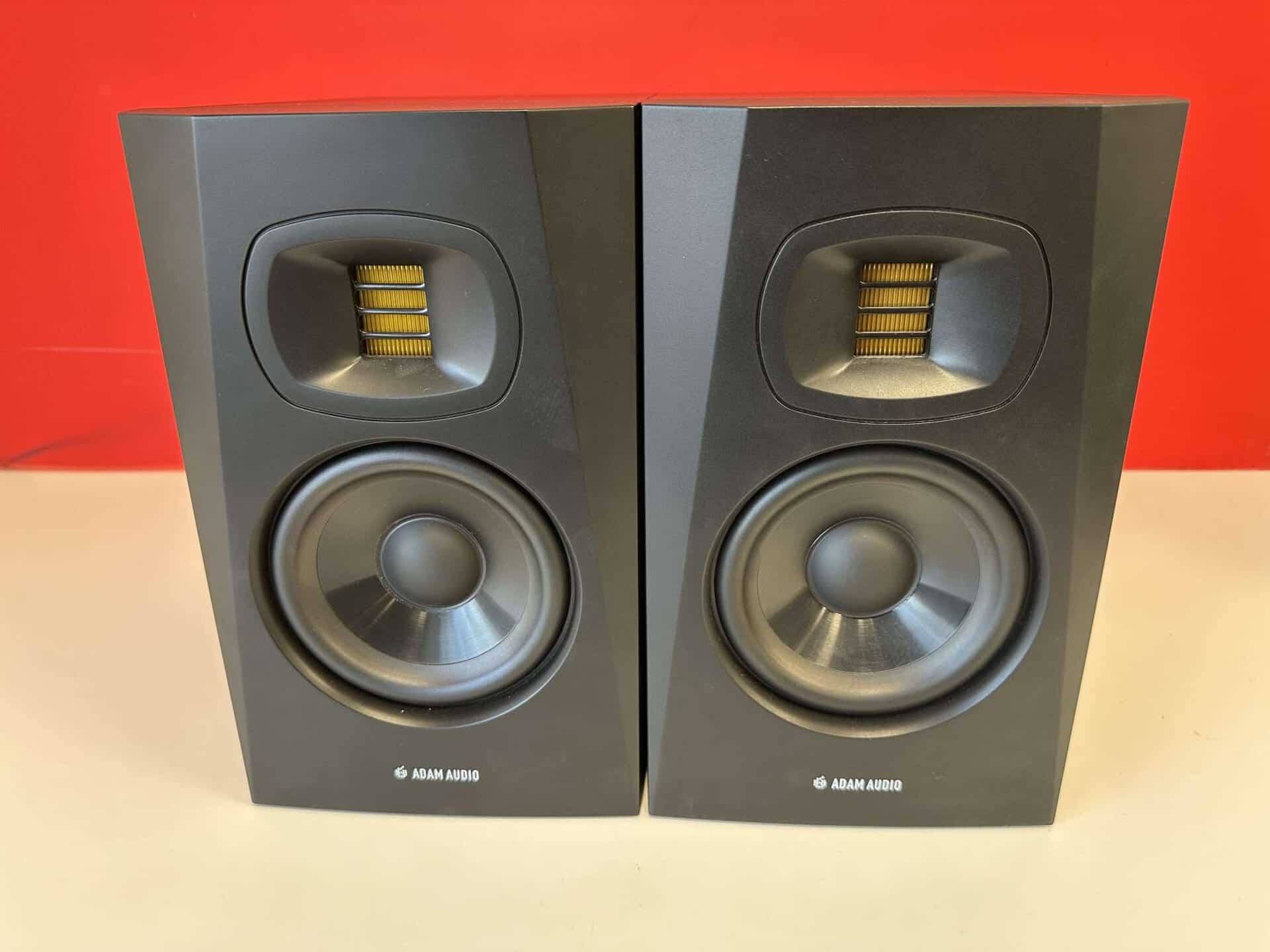ADAM AUDIO T5V Active Studio Monitors (PAIR) - Deck Converters