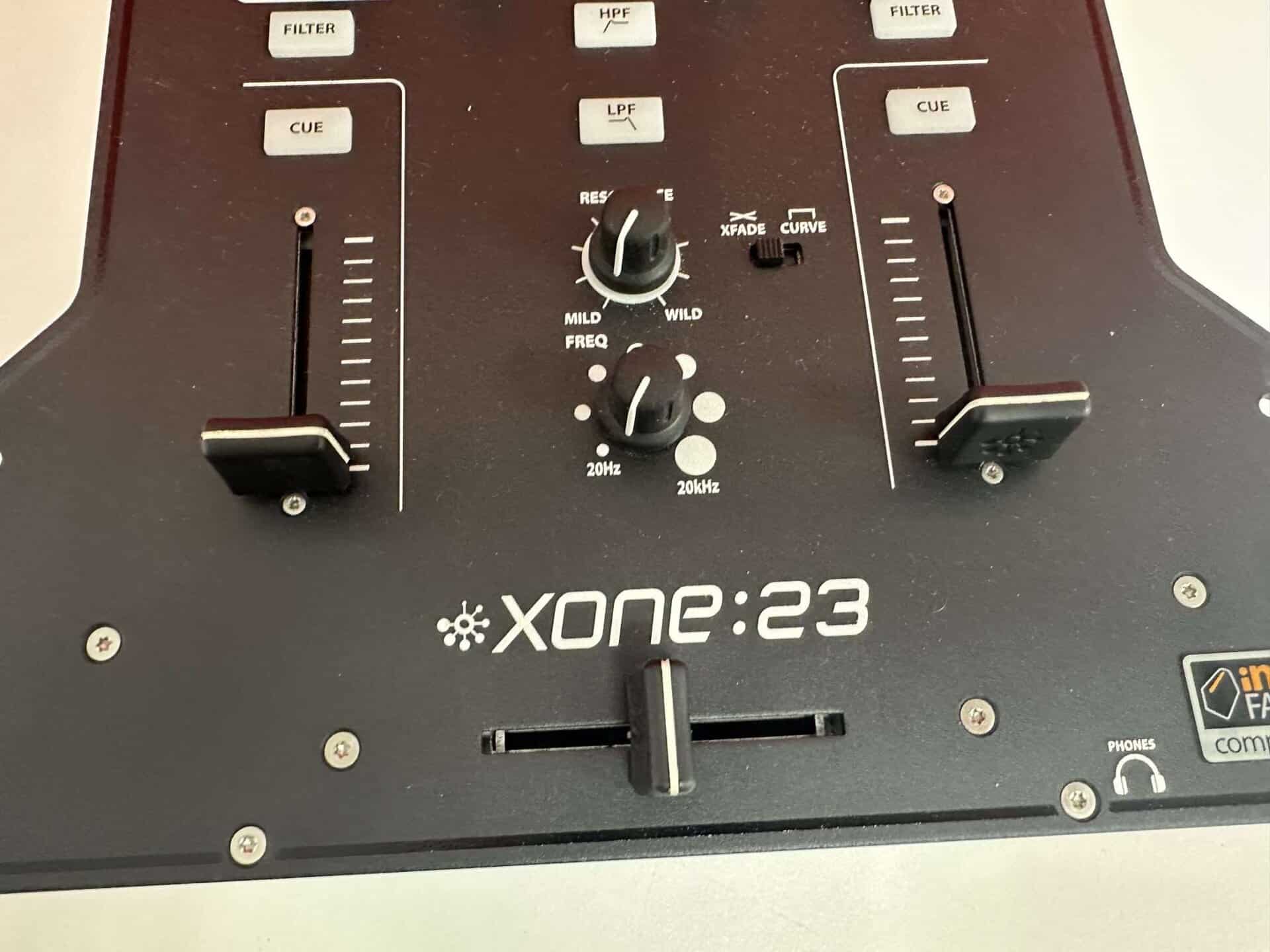 Allen & Heath Xone 23 DJ Mixer - Deck Converters