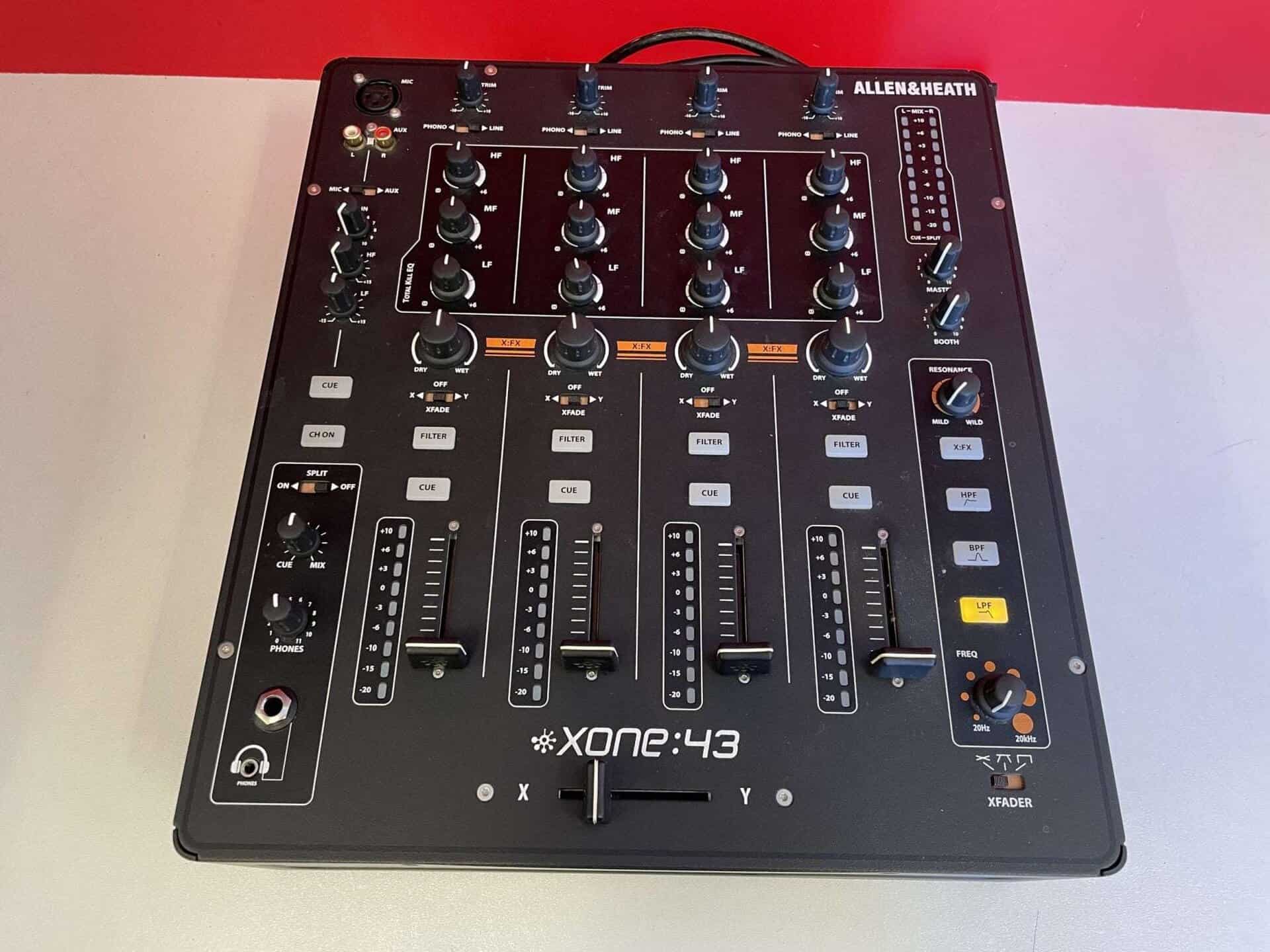 Allen & Heath Xone 43 DJ Mixer - Deck Converters