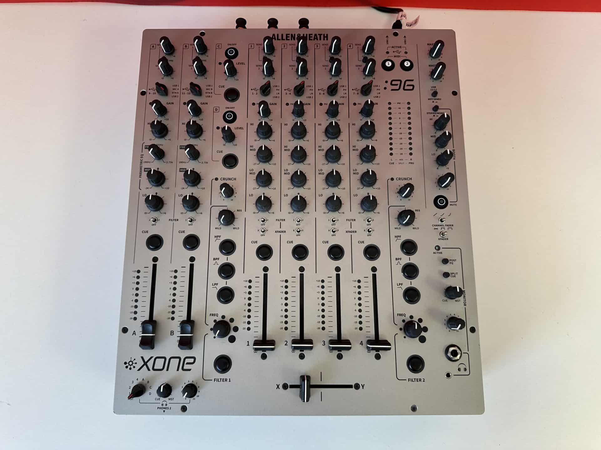 Allen & Heath Xone 96 DJ Mixer Pre Owned - Deck Converters