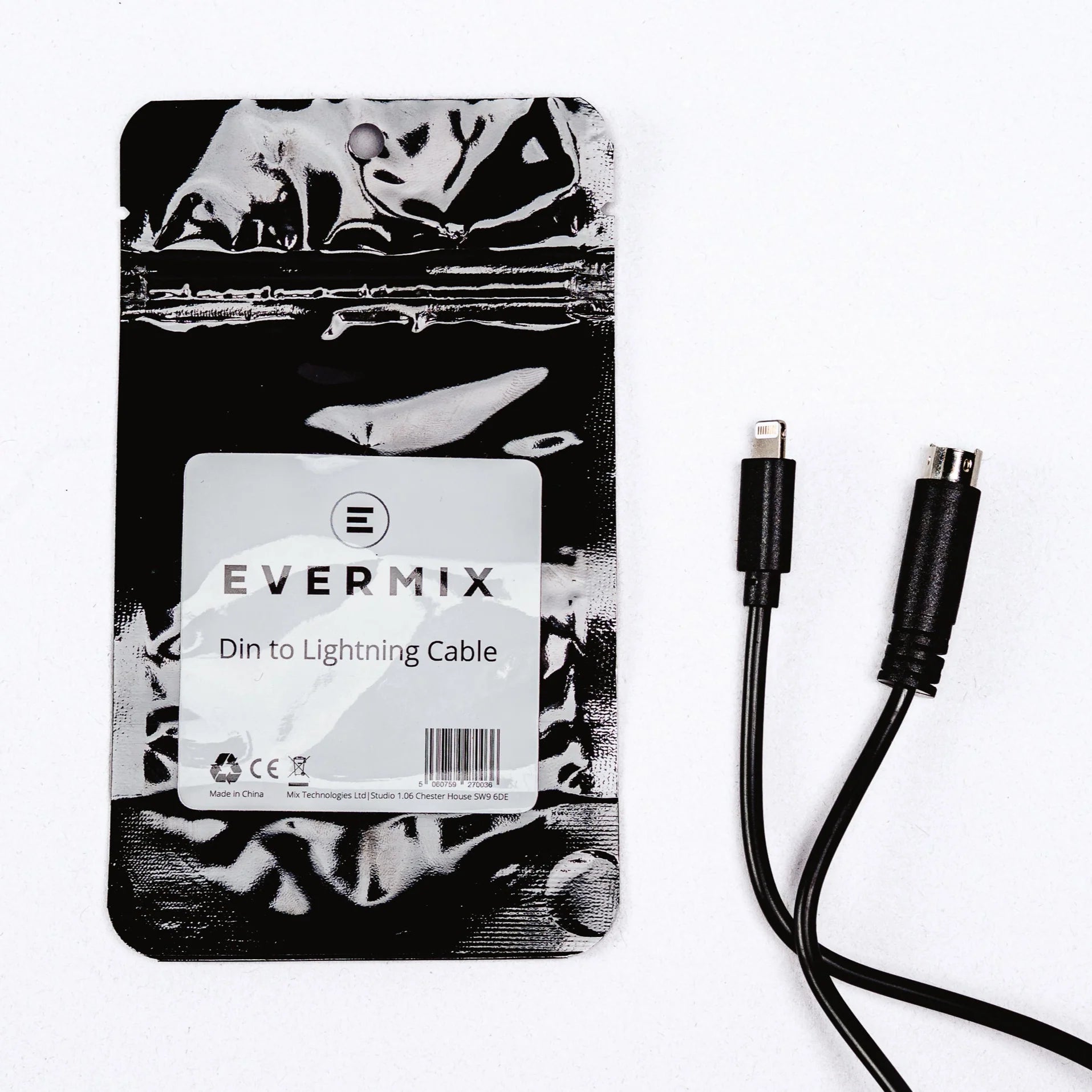 EVERMIX DIN TO LIGHTNING CABLE - Deck Converters