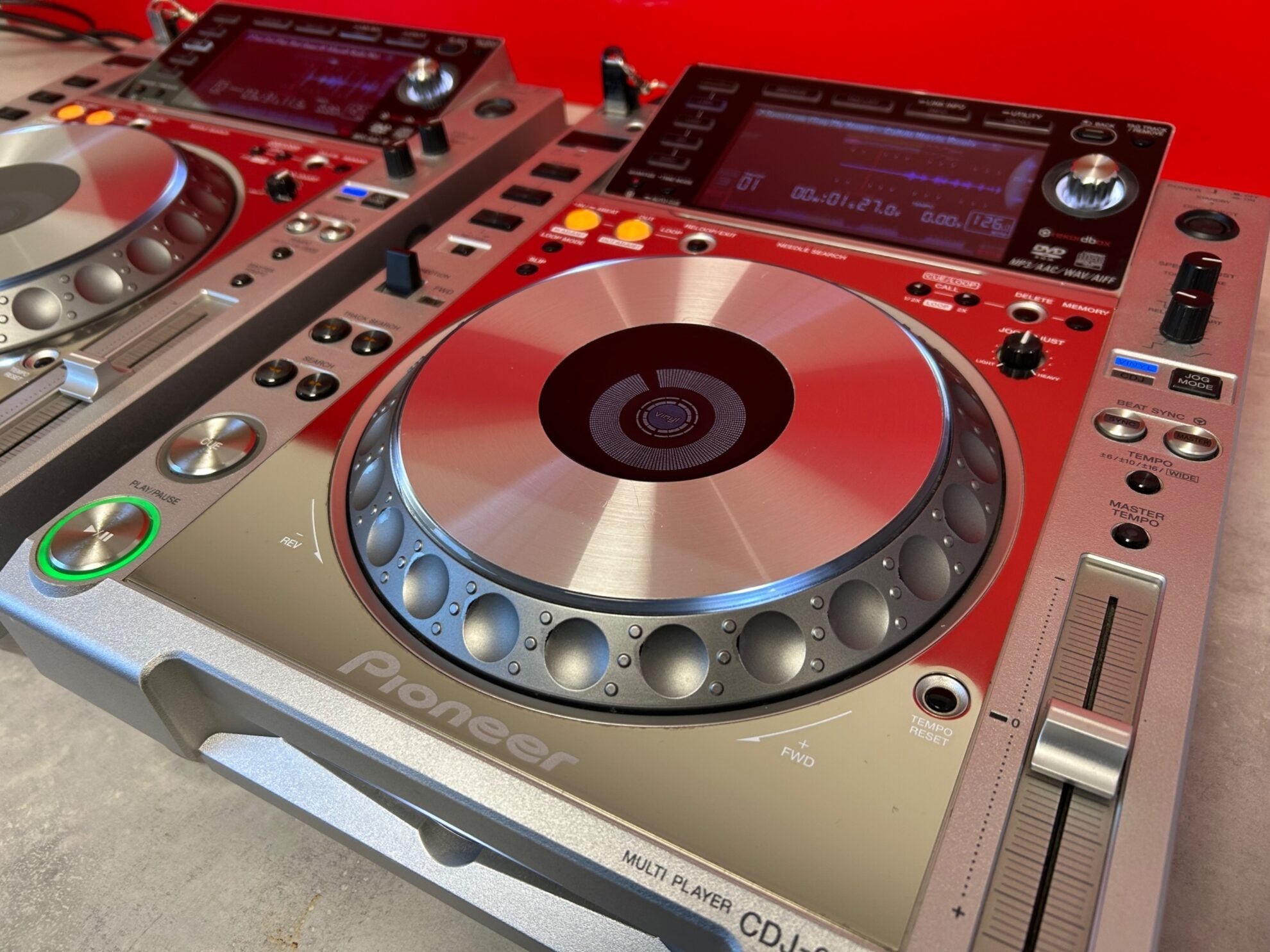 PAIR Pioneer CDJ 2000 Nexus Platinum Limited Edition - Pre Owned - Deck Converters