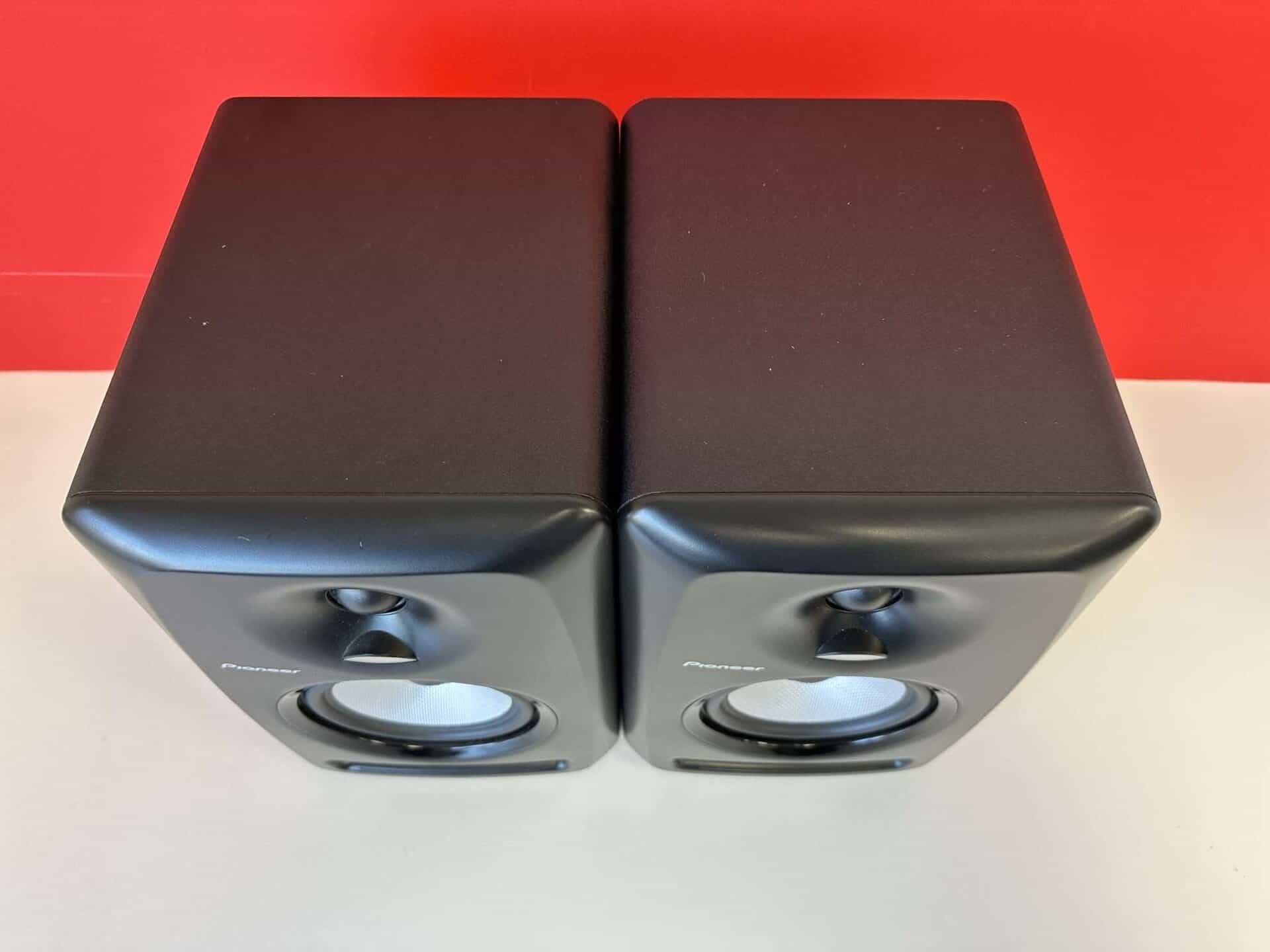 Pair Pioneer DJ S - DJ50X DJ Monitors - Deck Converters