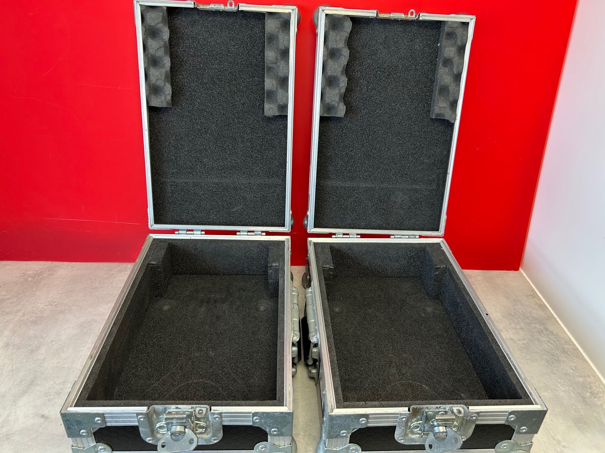 PAIR Swan Flight Case for XDJ 700 in black - Pre Owned - Deck Converters