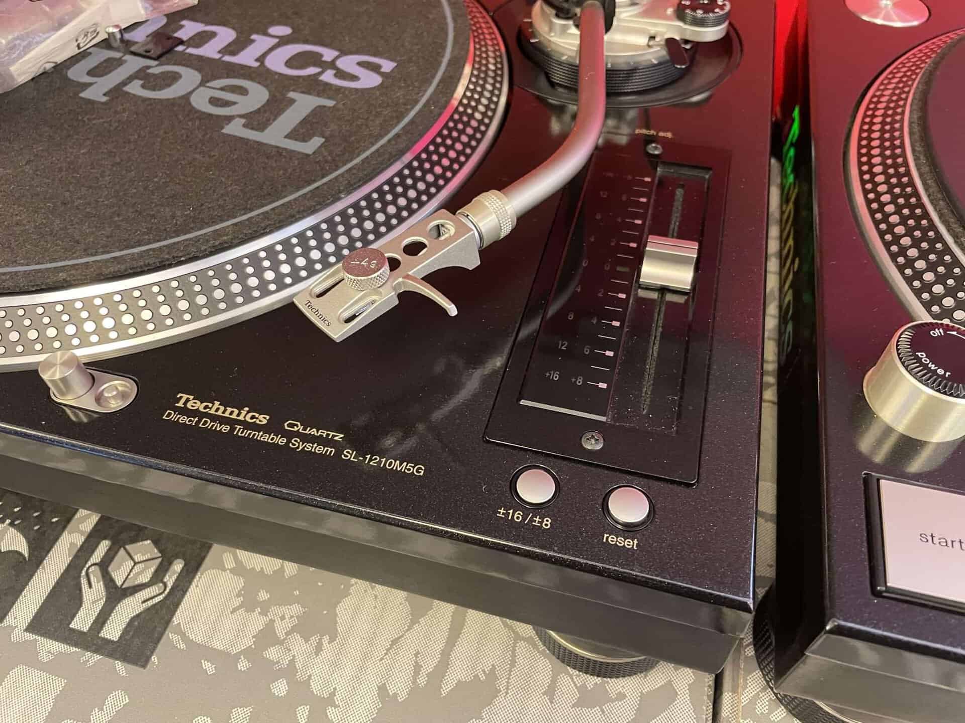 PAIR Technics 1210 M5G Turntables Boxed - Mint - Lids - Deck Converters