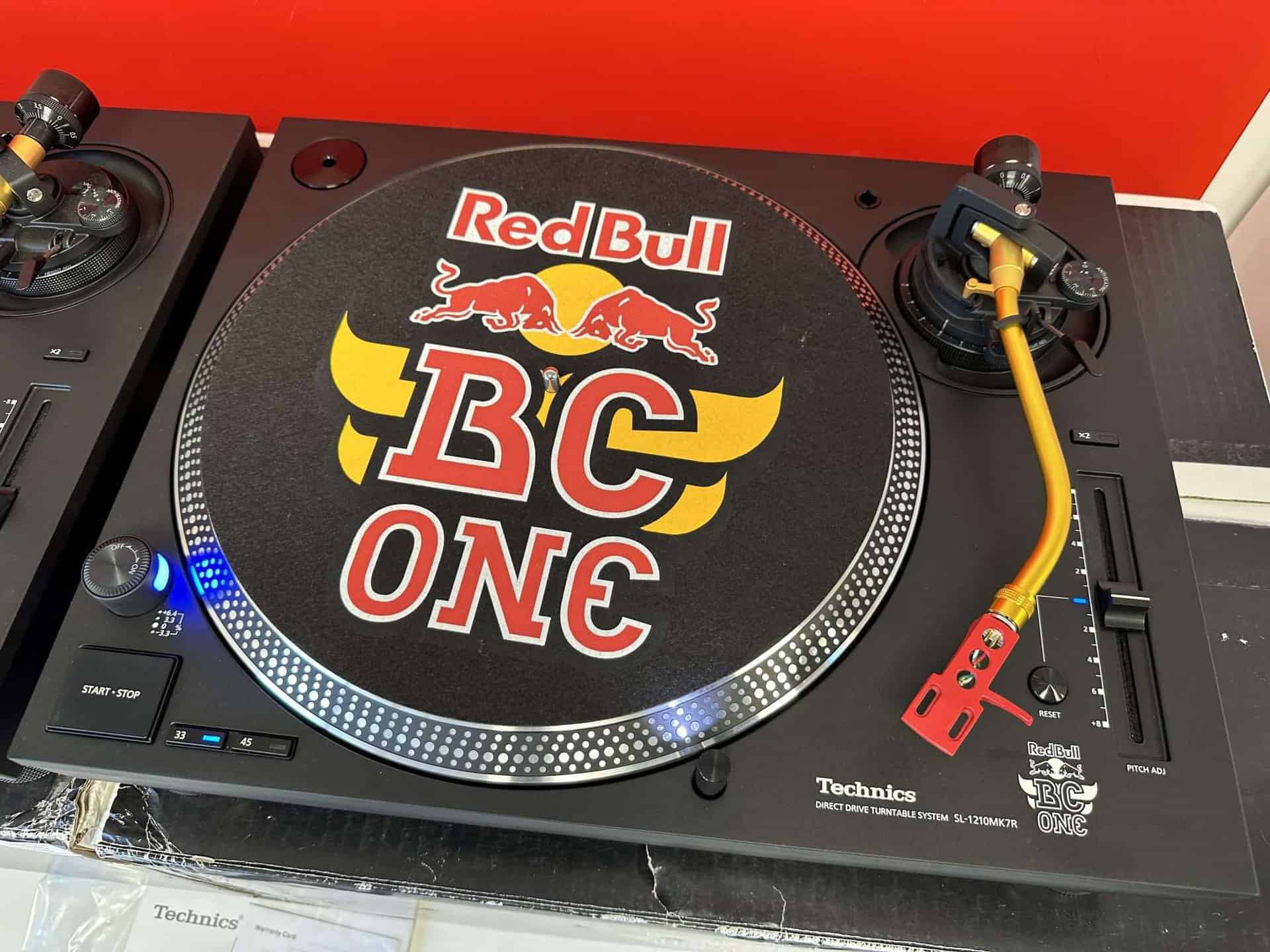 PAIR Technics 1210 MK7RB Limited Redbull Edition DJ Turntables - Deck Converters