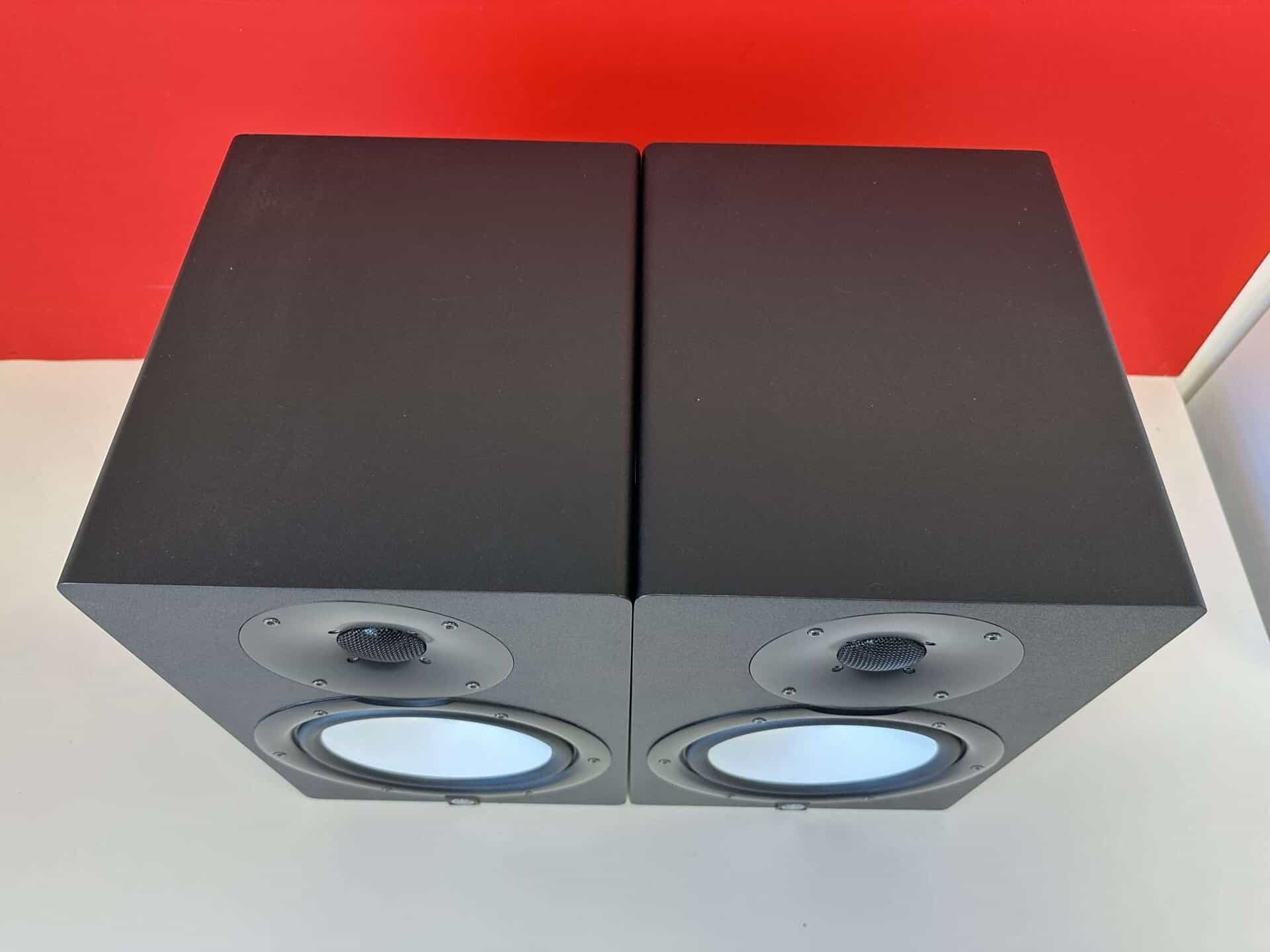 PAIR Yamaha HS8 Active Studio Monitors - Pre Owned - Deck Converters