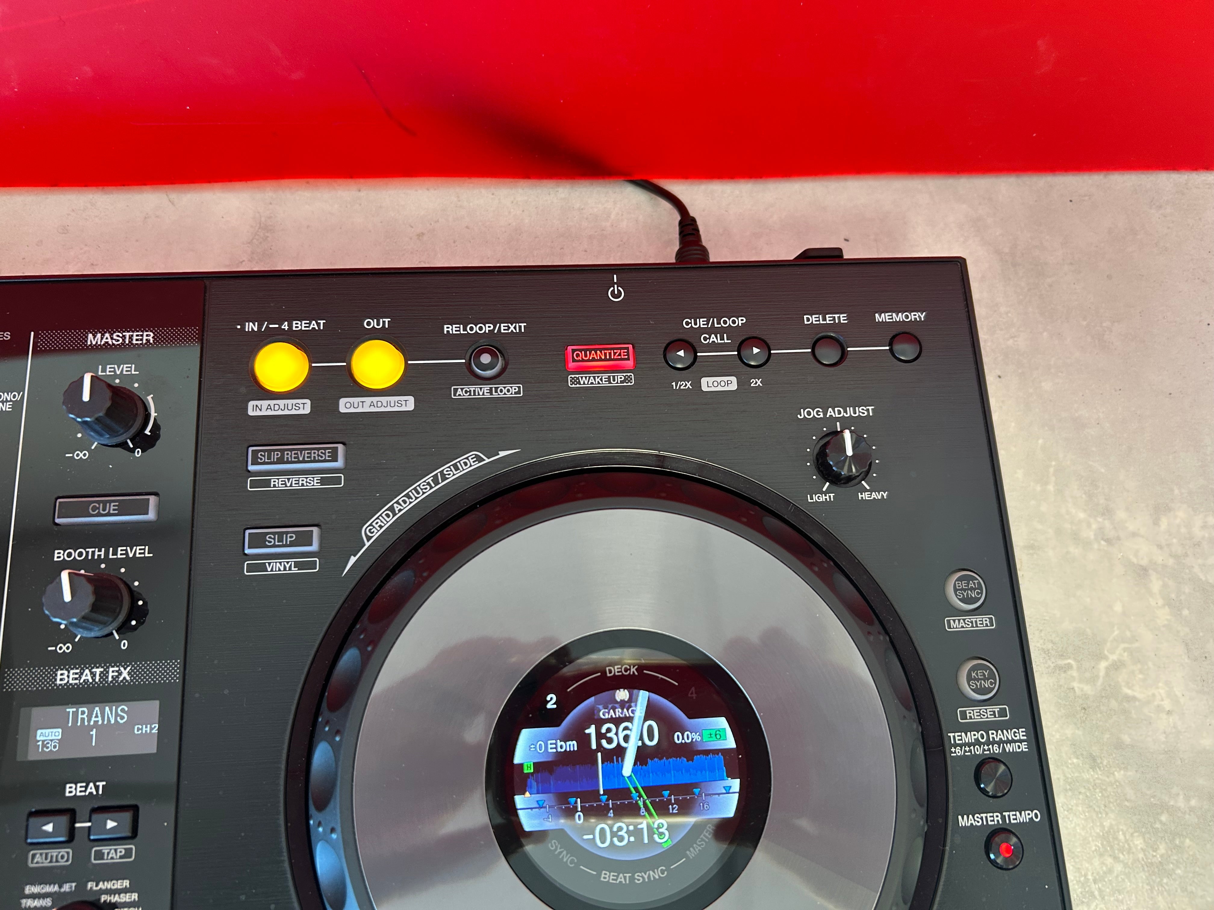 Pioneer DDJ 800 DJ Controller - Pre Owned - Deck Converters