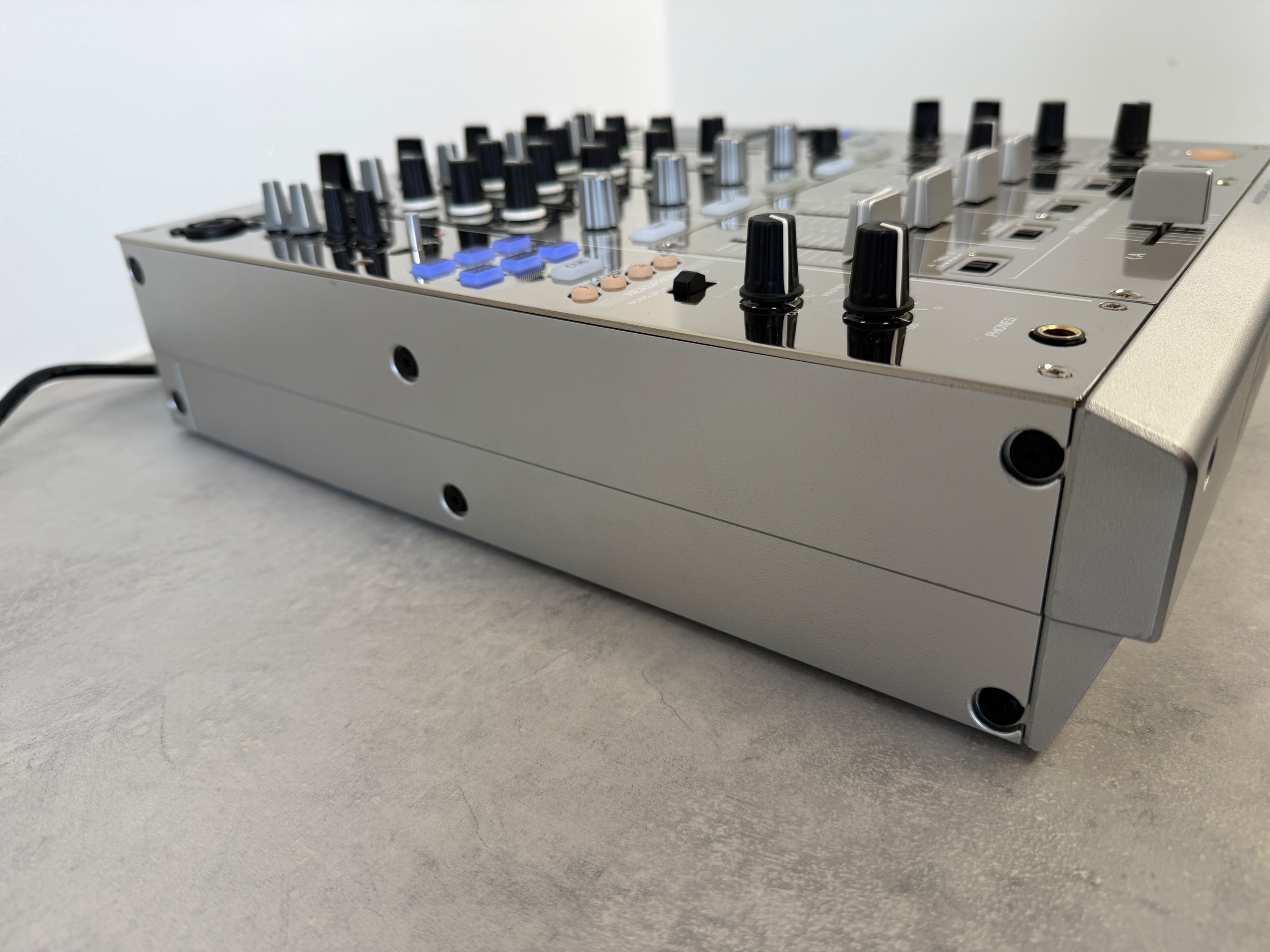 Pioneer DJM 900 Nexus Platinum Limited Edition - Pre Owned - Deck Converters