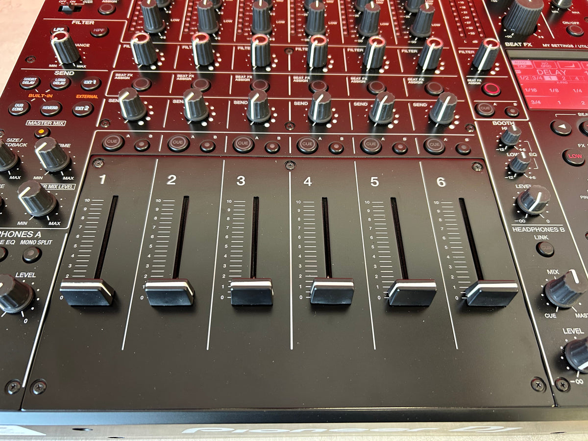 Pioneer DJM-V10-LF 6Ch Pro DJ Mixer - Pre Owned - Deck Converters