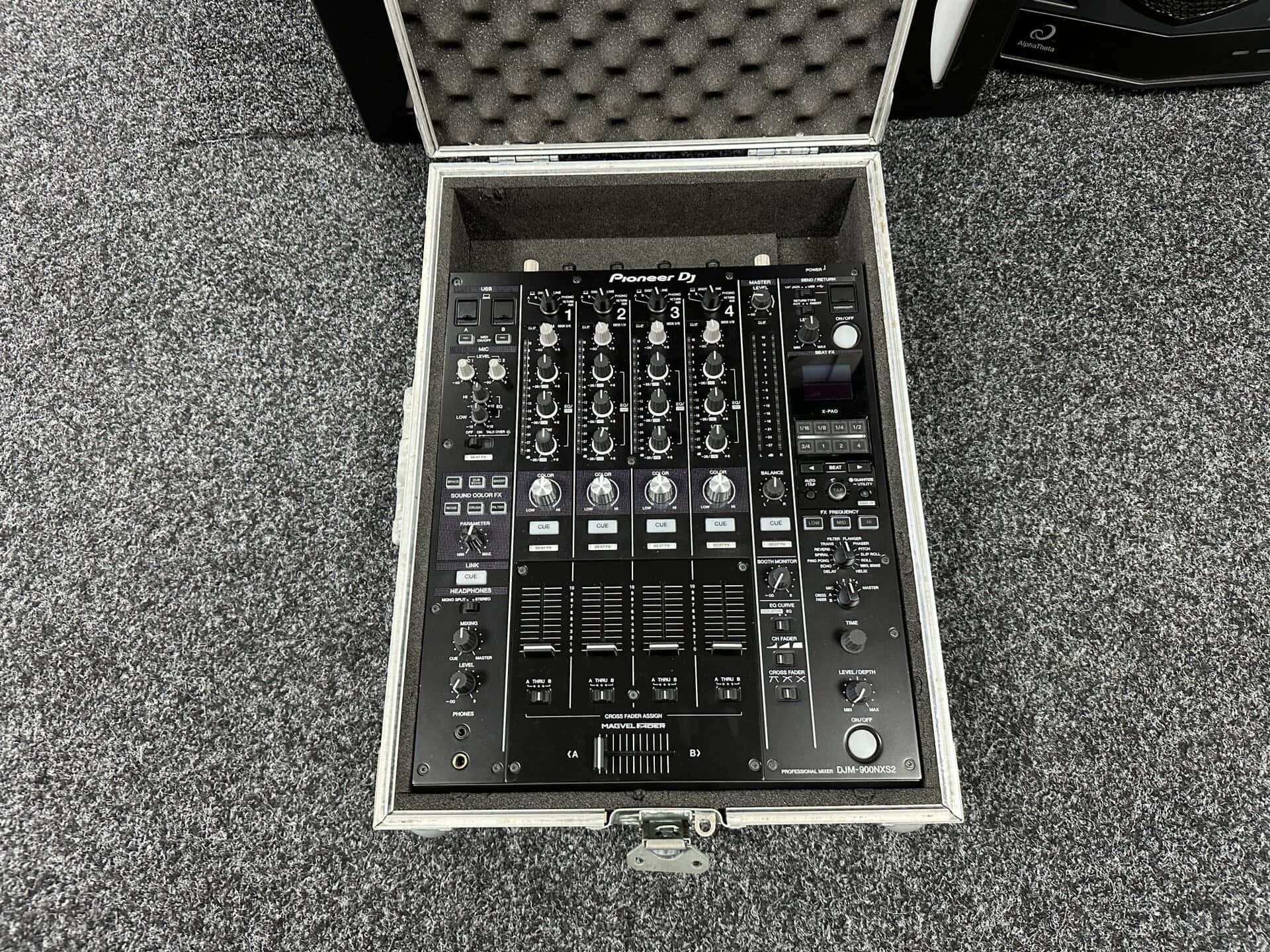 Swan Flight Case for Pioneer DJM 900 NXS2 - Deck Converters