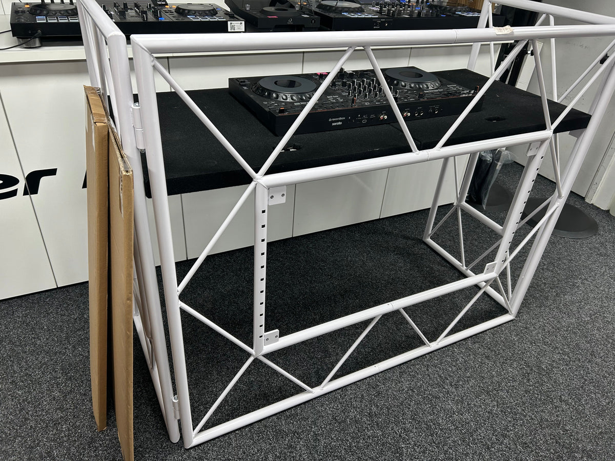 Ultimax TrussBooth WH Aluminium Truss DJ Booth c/w VESA TV mount and Shelf - Pre Owned - Deck Converters
