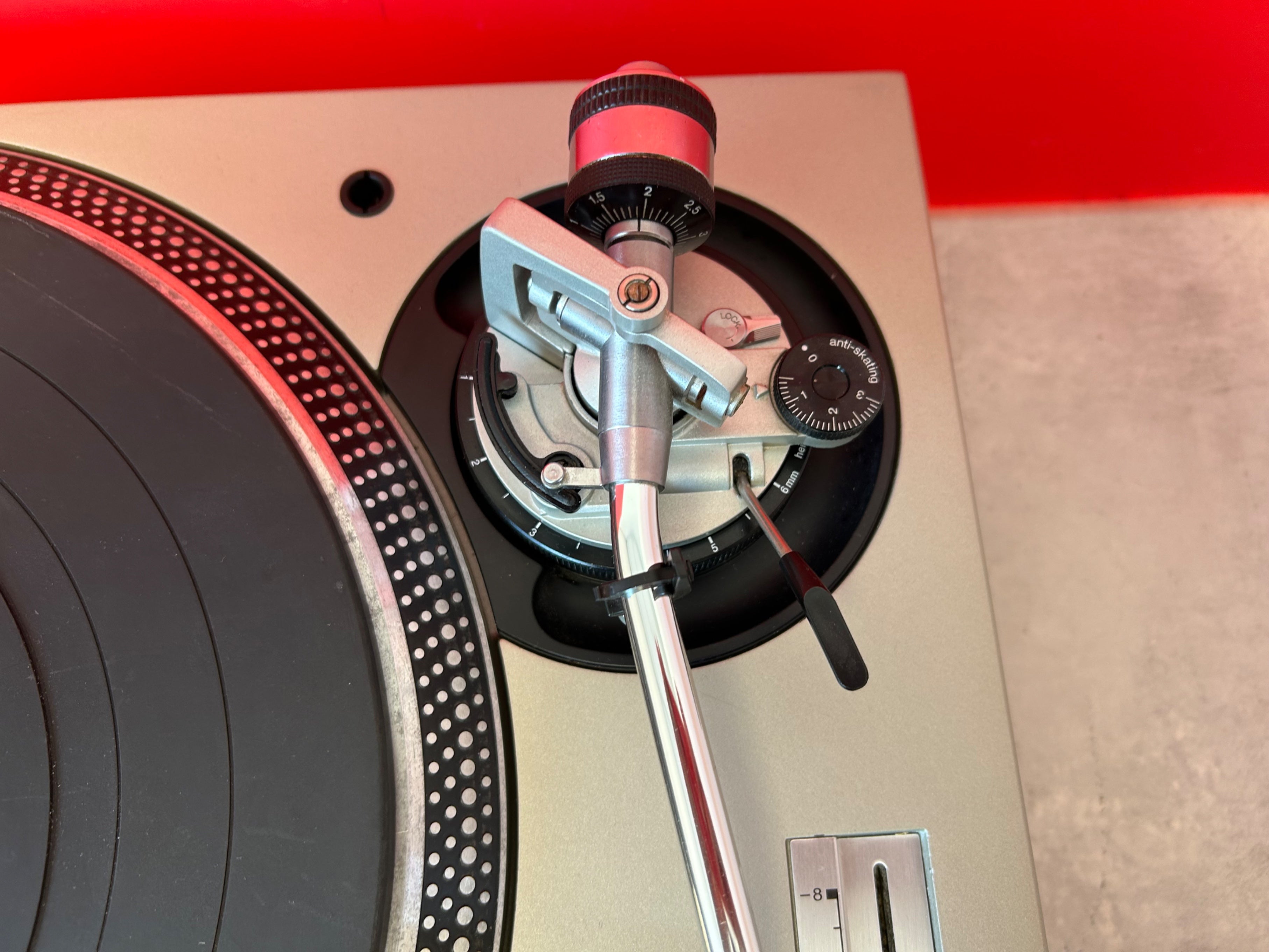 Technics SL-1200 MK5 - Pre Owned