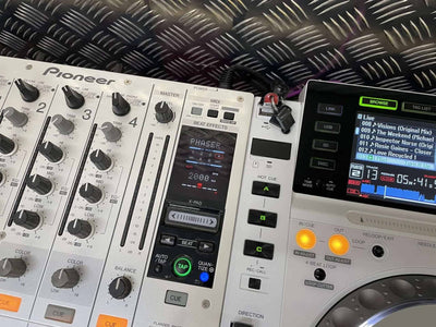 2x Pioneer CDJ 2000 White DJ Decks + DJM 900 Nexus - Deck Converters