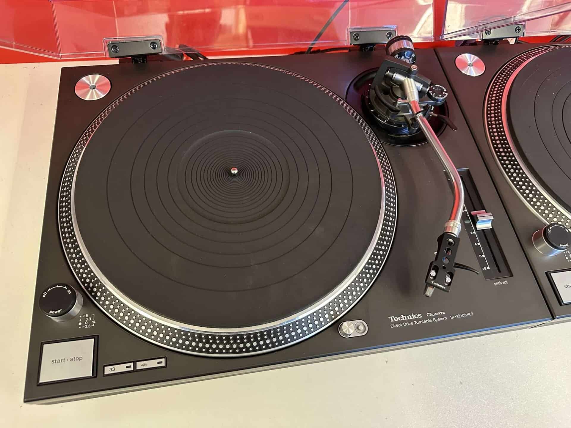2x Technics SL 1210 MK2 Turntables Decks - Deck Converters