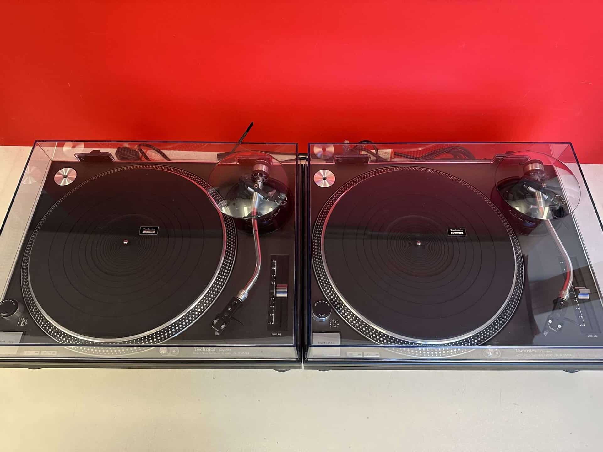 2x Technics SL 1210 MK2 Turntables Decks - Deck Converters