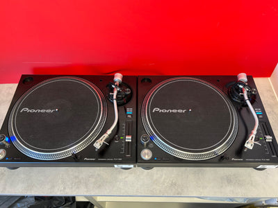 Pioneer PLX-1000 Professional Direct Drive Turntable  Pair - Pre Owned