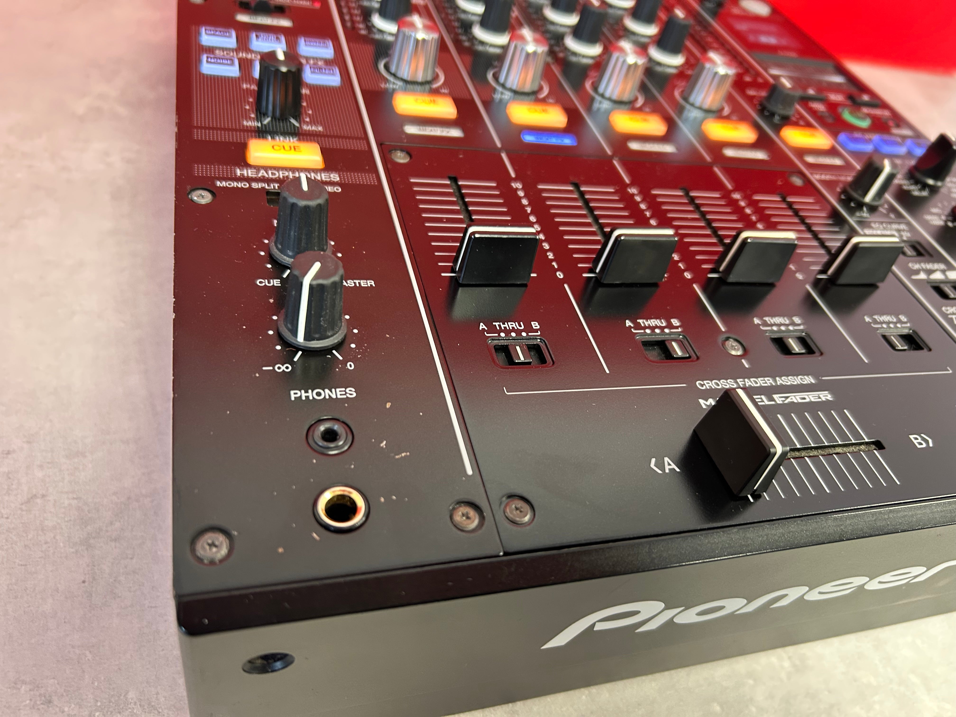 Pioneer DJM 900 NXS2 DJ Mixer - Pre Owned