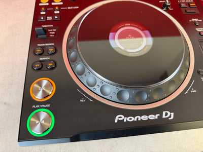 Paire de platines DJ Pioneer CDJ 3000 d'occasion, avec emballage d'origine