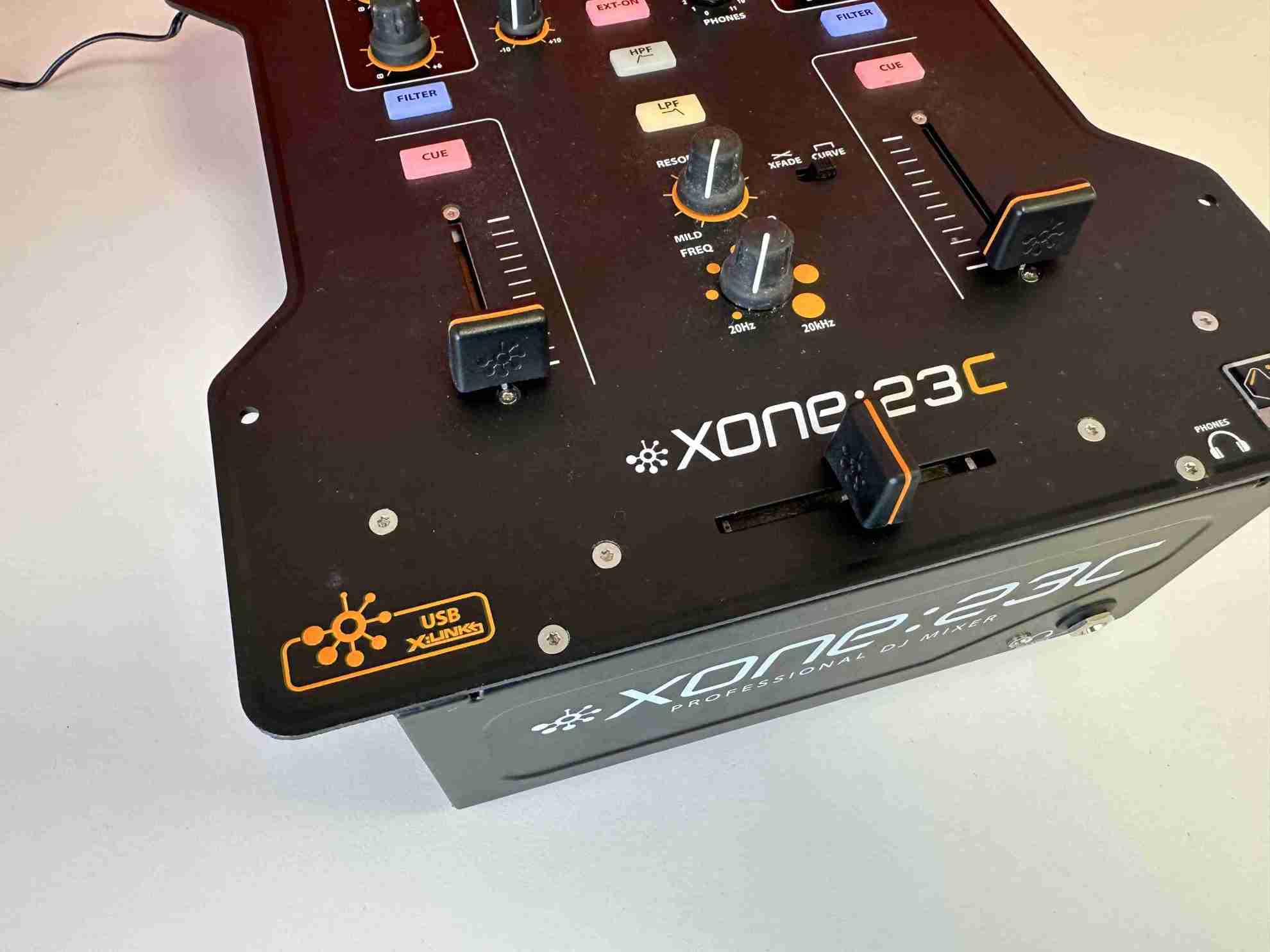 Allen & Heath Xone 23c DJ Mixer - Deck Converters