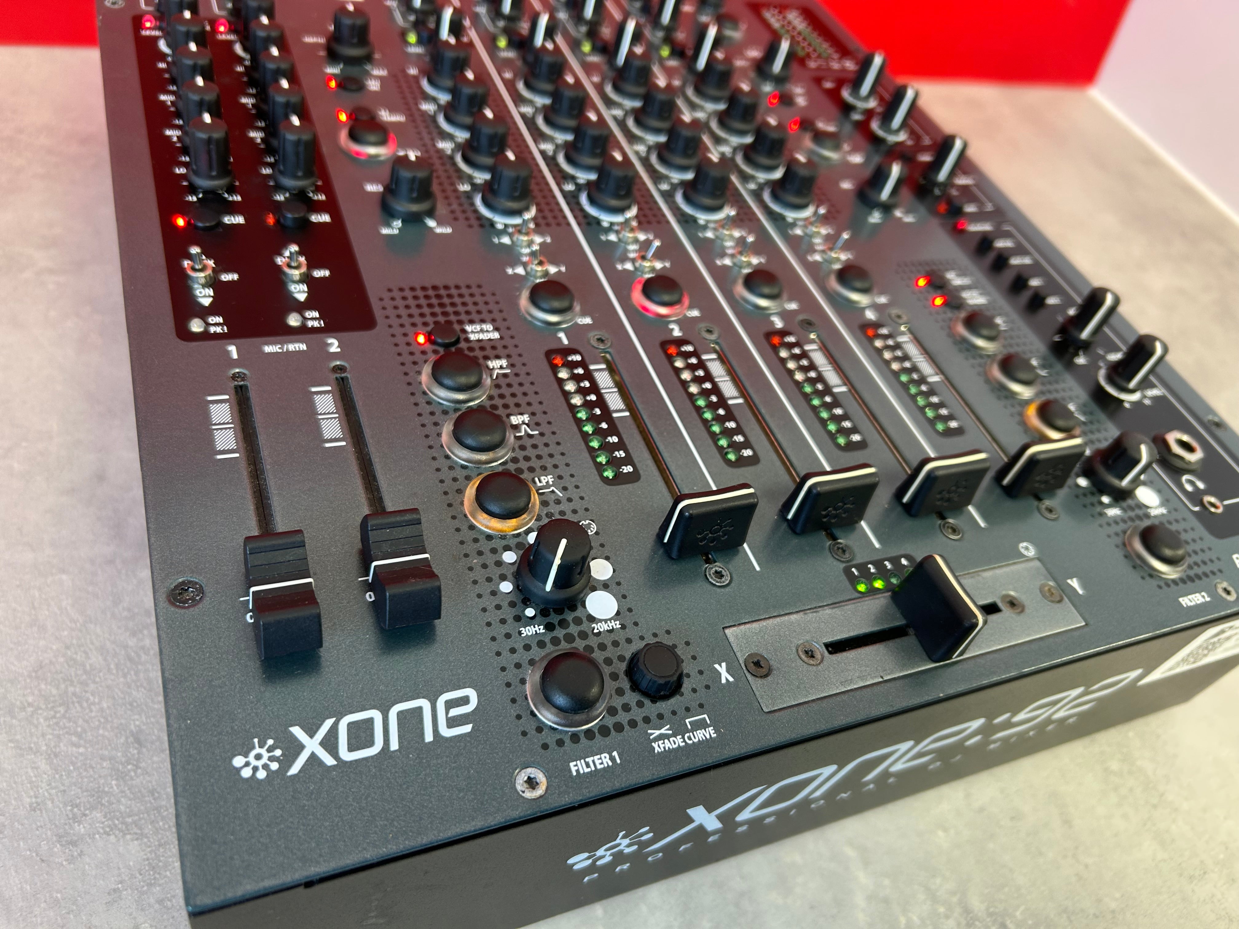 Allen & Heath Xone 92 DJ Mixer - Pre Owned - Deck Converters
