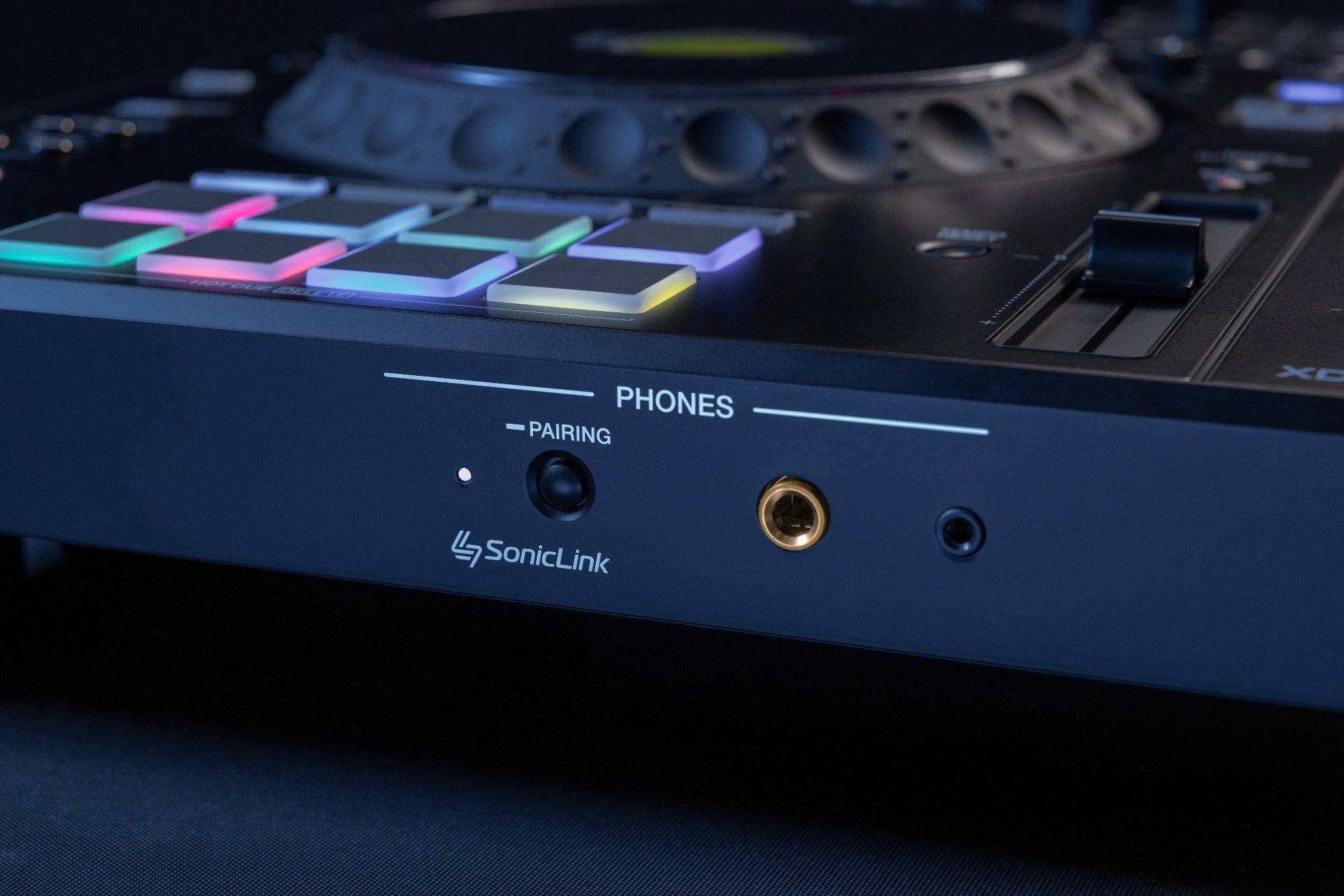 AlphaTheta XDJ-AZ 4ch All-In-One DJ Controller - Deck Converters