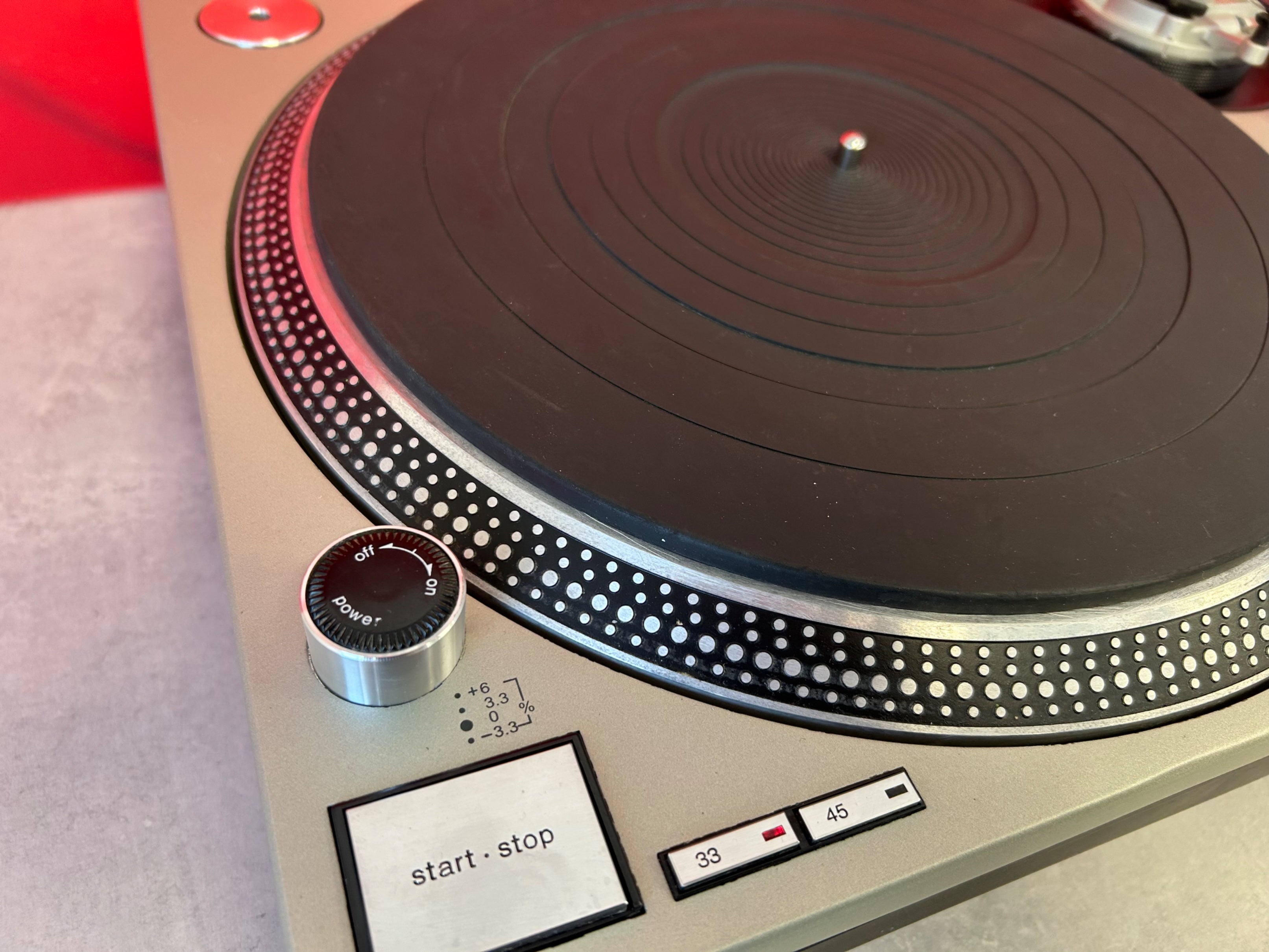 Technics SL-1200 MK5 - Pre Owned