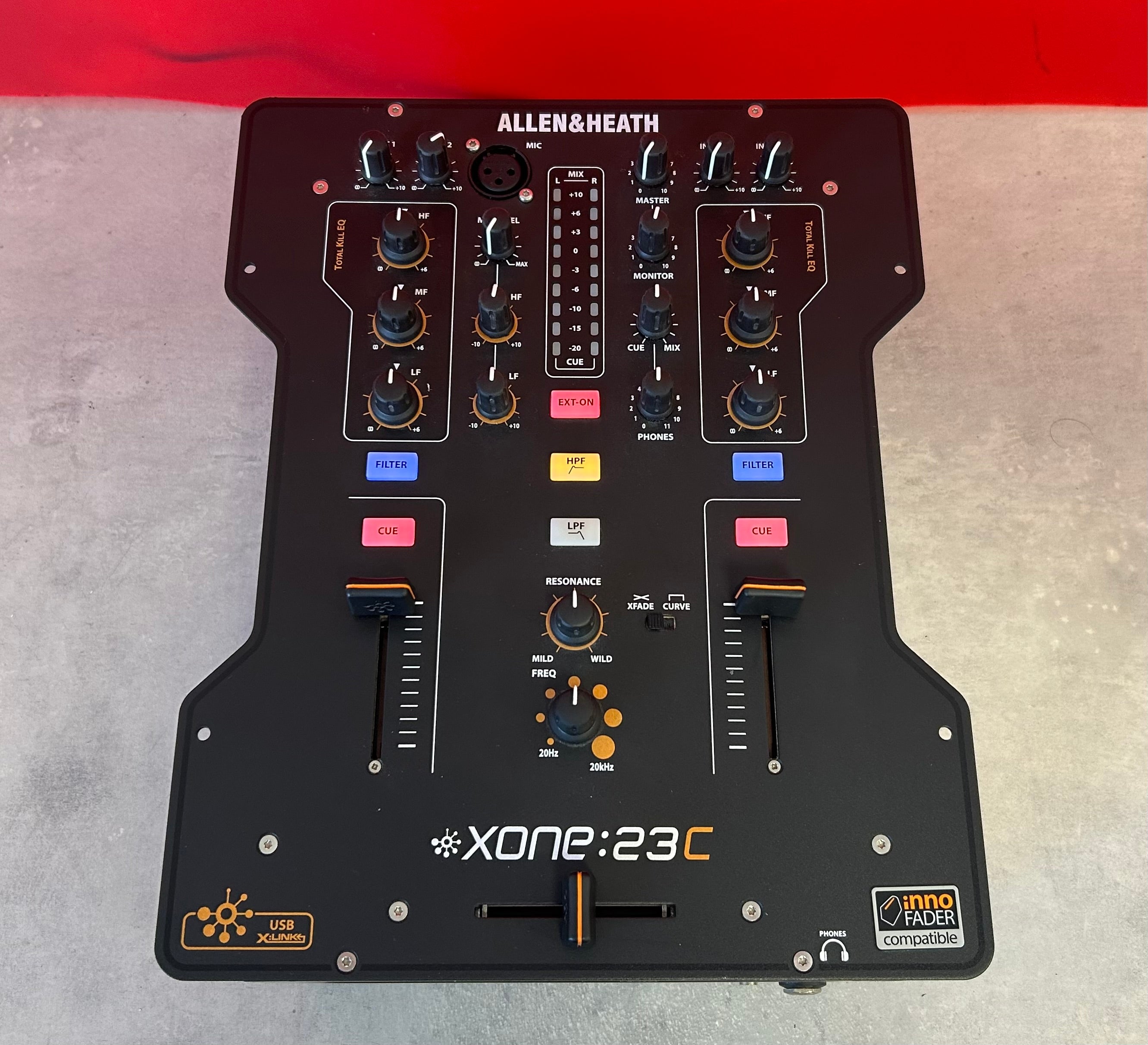 Allen & Heath Xone:23C DJ Mixer – Pre-Owned
