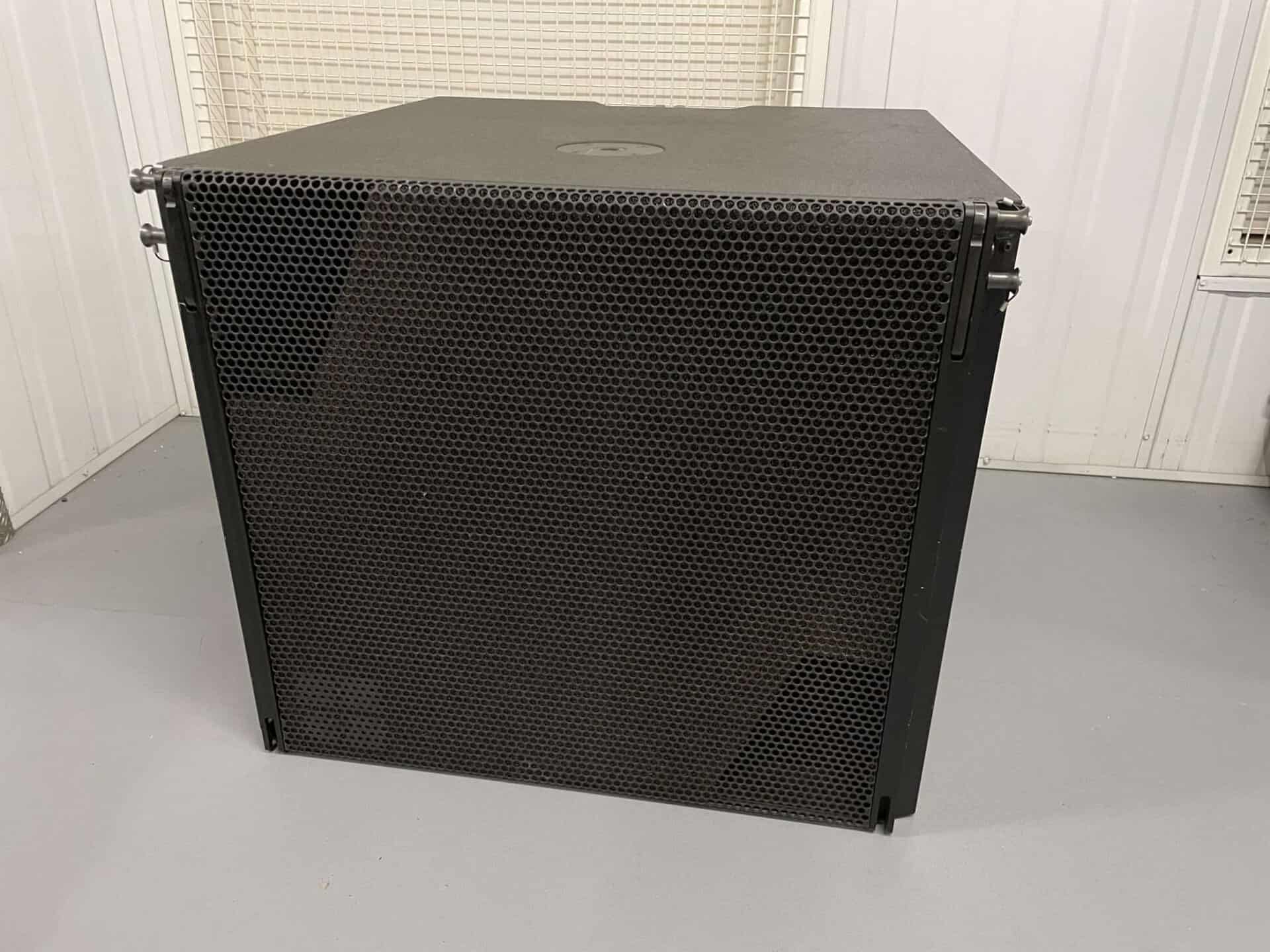 D&B V Series System V8 V Sub D12 Amps - Deck Converters