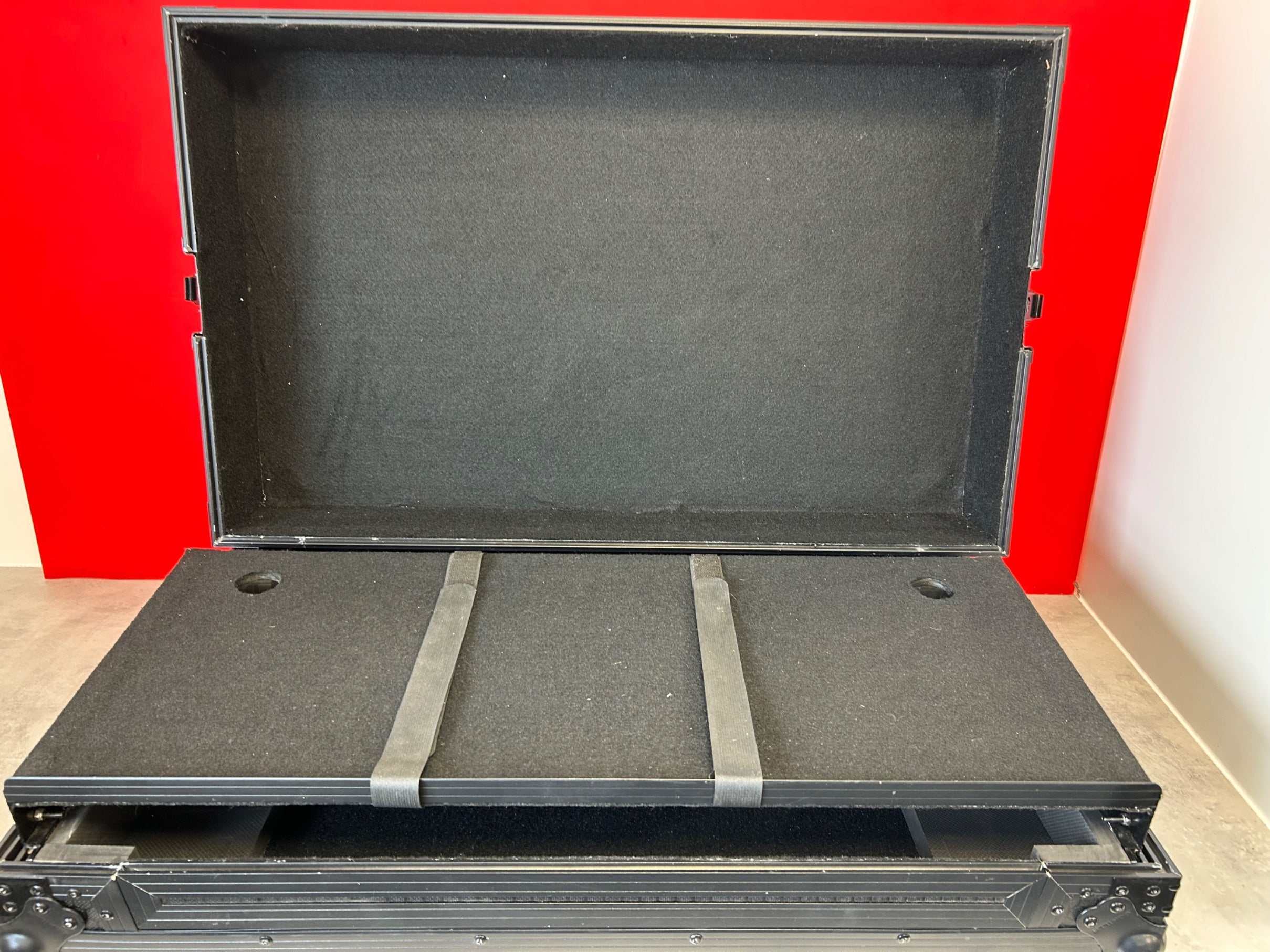 Gorilla Flight Case with Laptop Shelf for DDJ 1000 - Pre Owned - Deck Converters
