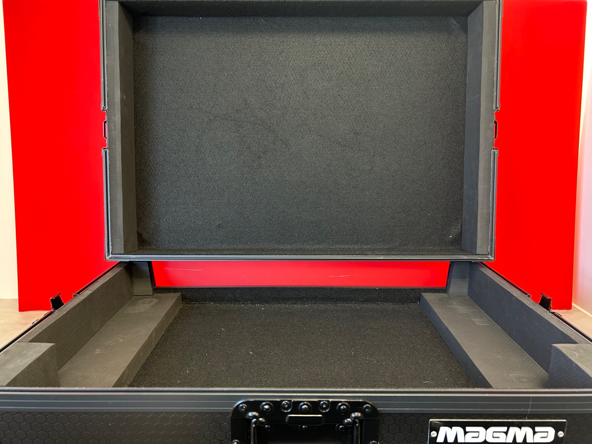 Magma DJ Controller Flightcase for Pioneer DJ XDJ-RX3 / XDJ-RX2 (Black) - Deck Converters