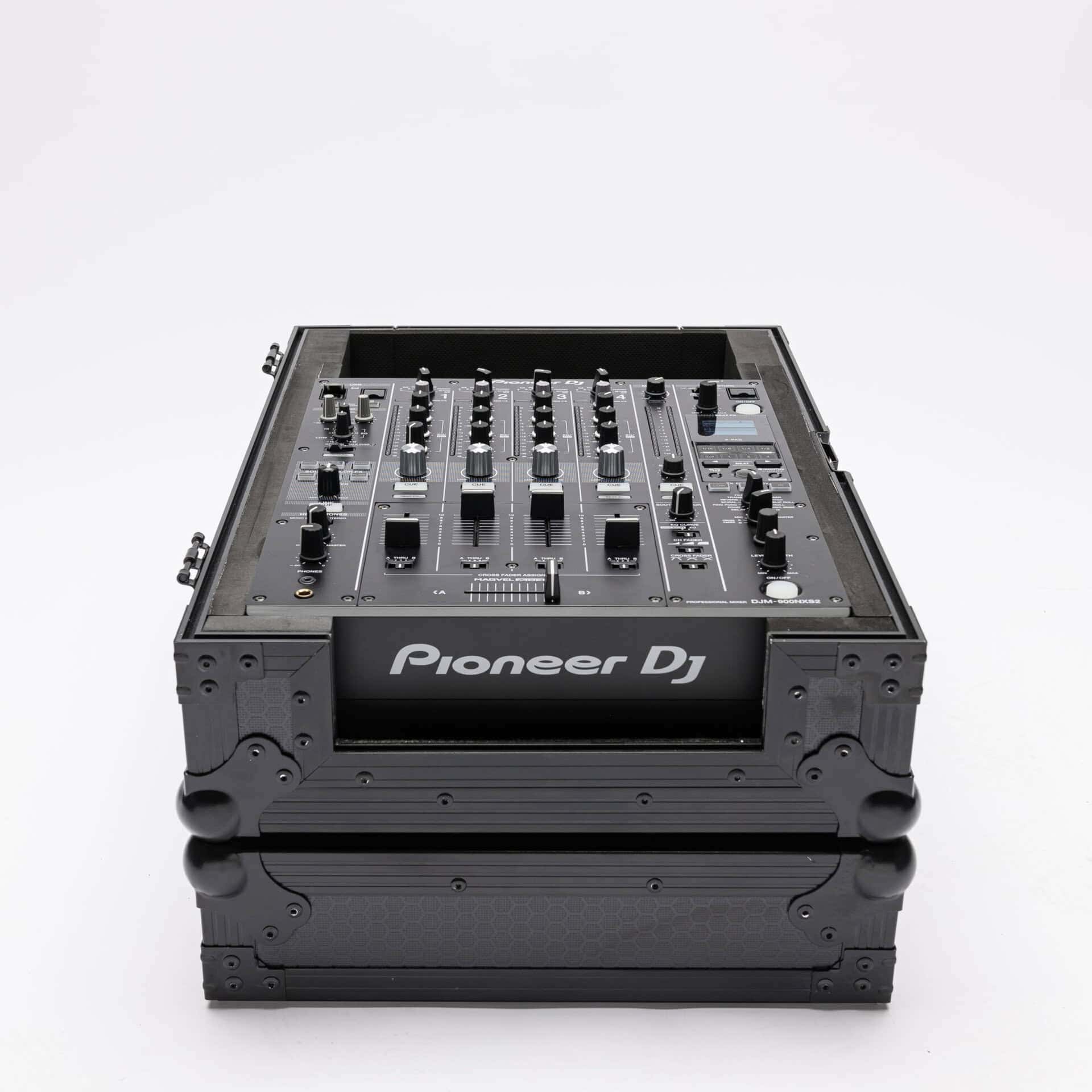 Magma Multi - Format Case Player/Mixer (Black/Black) - Deck Converters