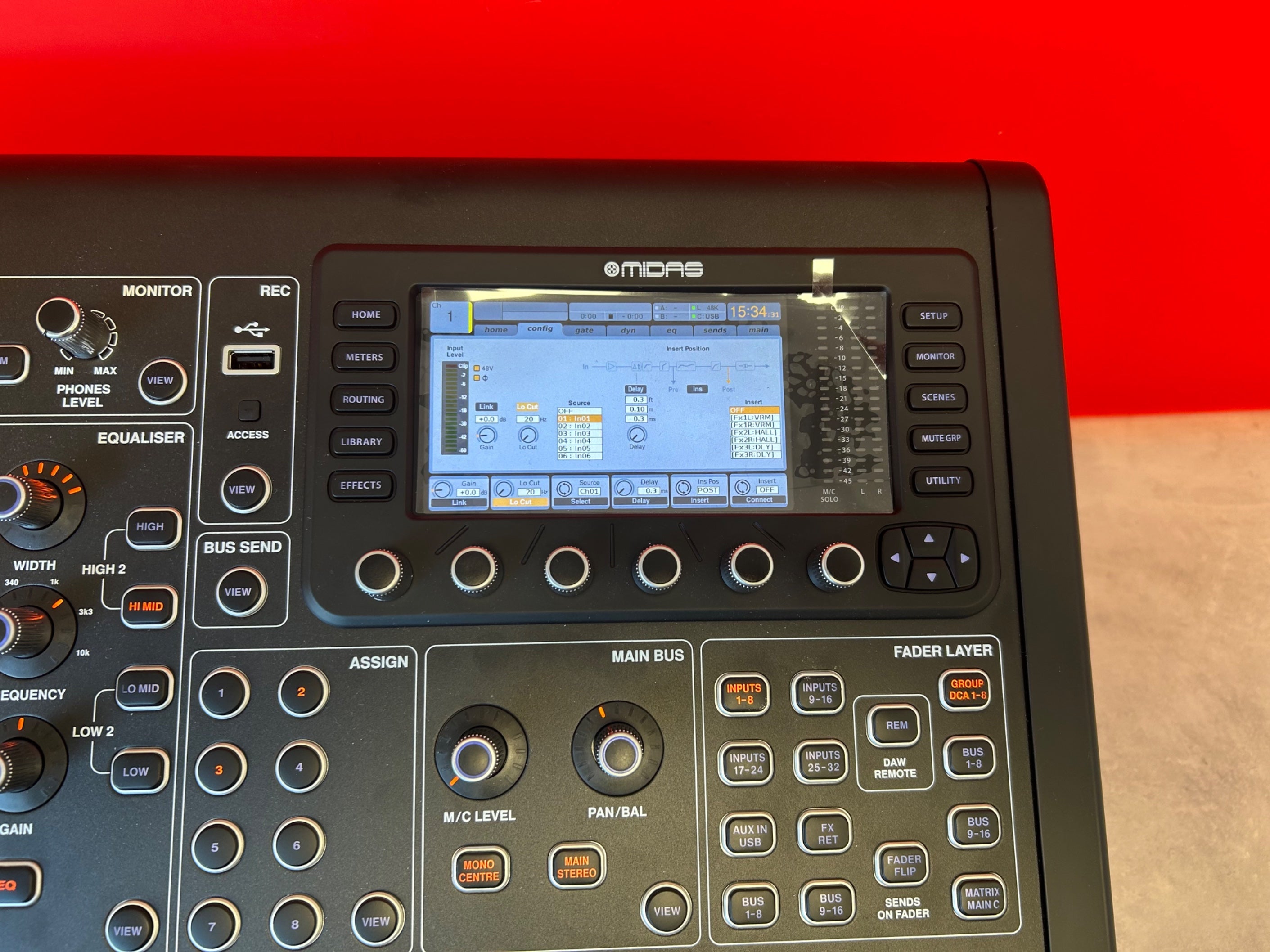 Midas M32R Digital Console with Flyht Pro Case - Pre Owned - Deck Converters