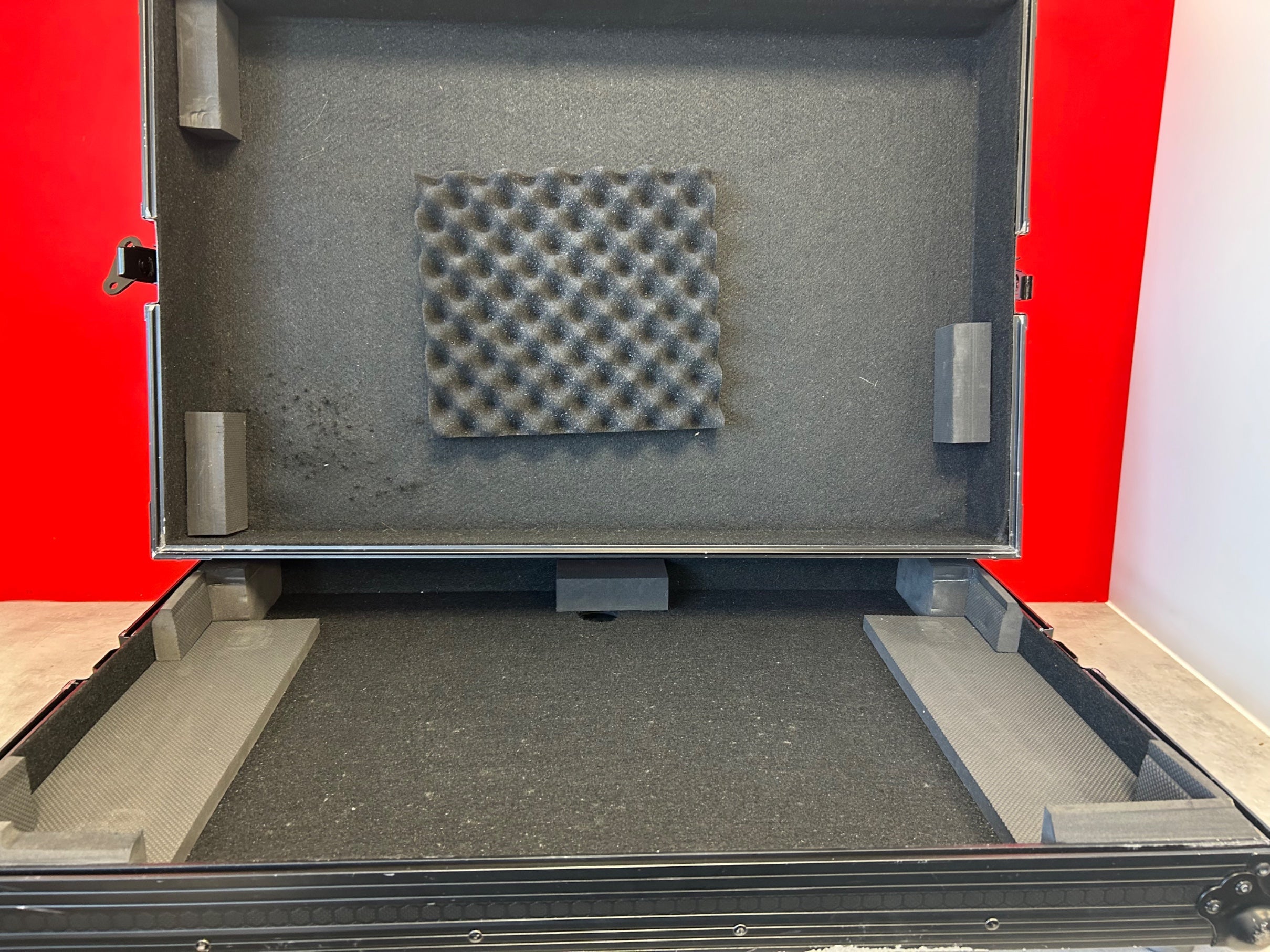 Odyssey Hard Body Flight Case XDJ-RX3 - Pre Owned - Deck Converters