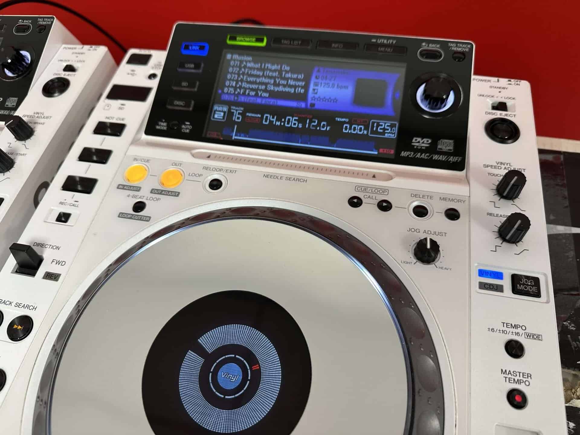 Pair Pioneer CDJ 2000 White DJ Decks - Deck Converters