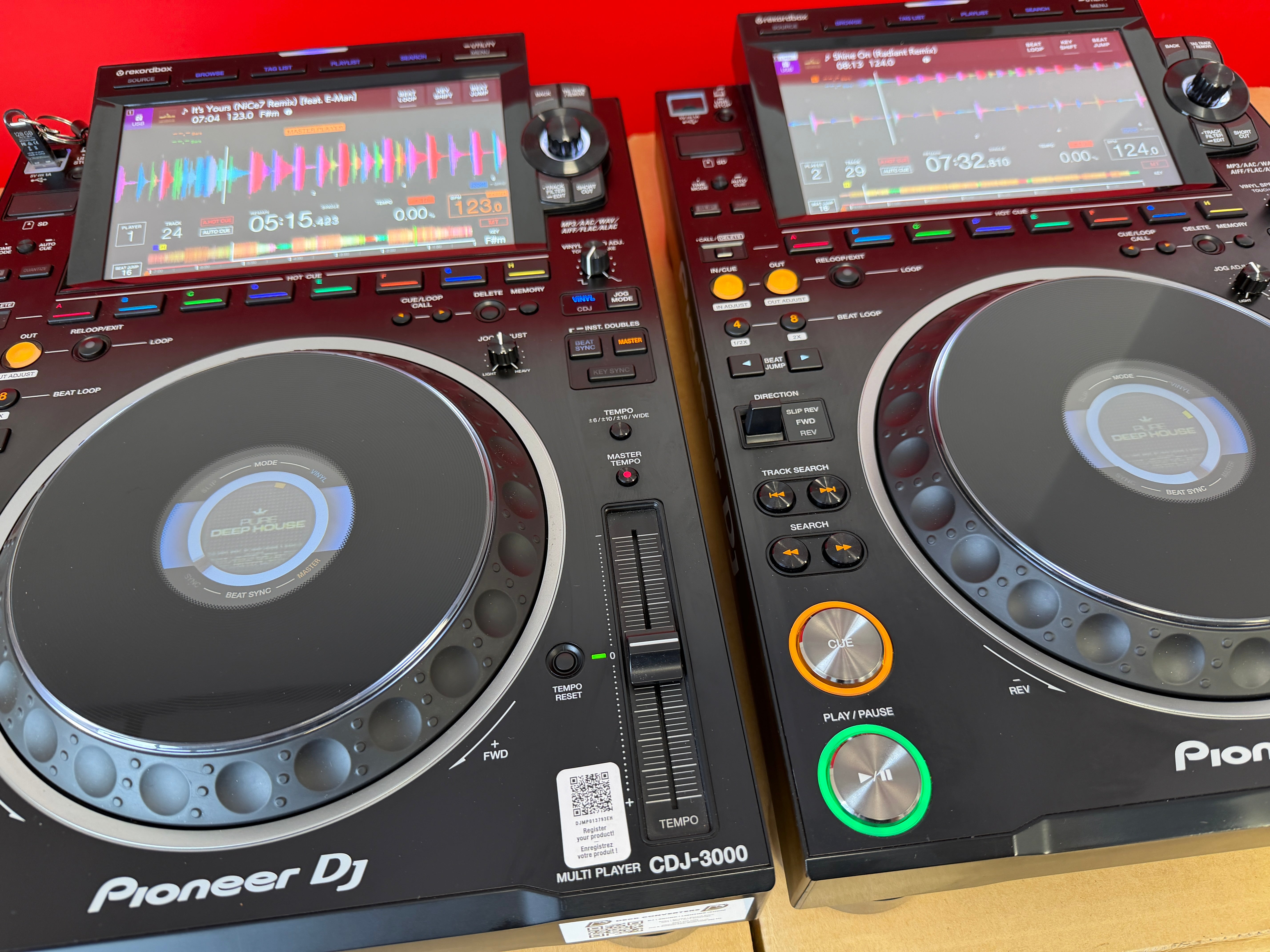 PAIR Pioneer CDJ 3000 DJ Decks - Pre Owned - Deck Converters