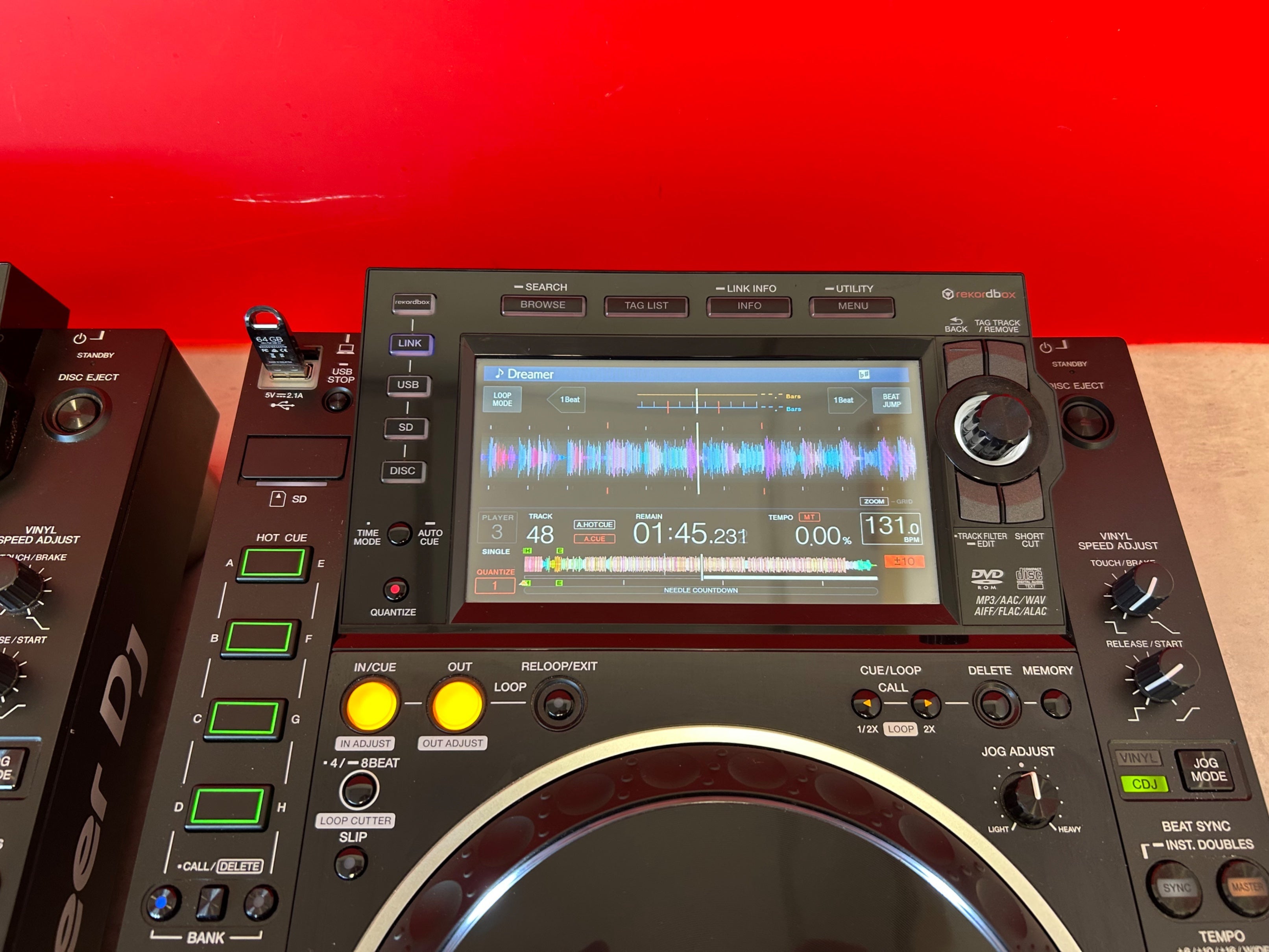 PAIR Pioneer DJ CDJ 2000 NXS2 Professional DJ Decks Pre Owned