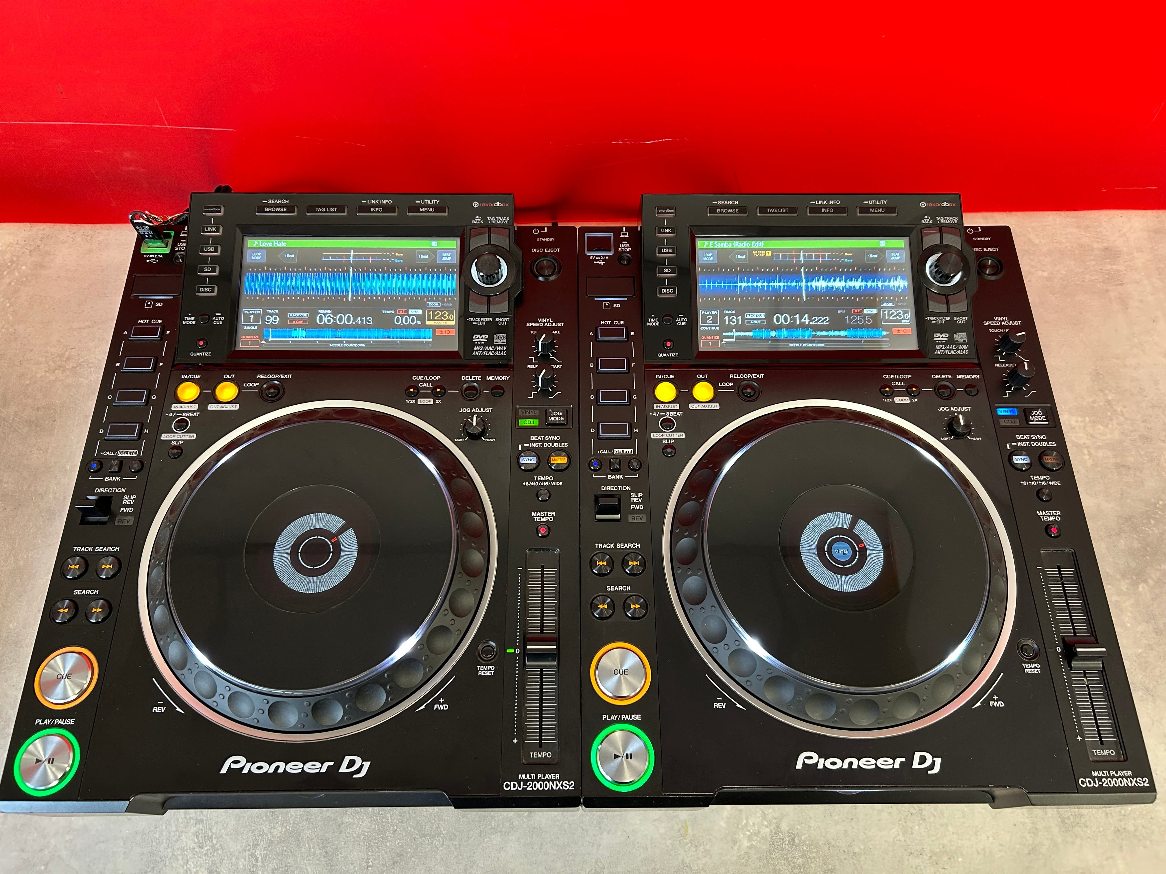 PAIR Pioneer DJ CDJ 2000 NXS2 Professional DJ Decks Pre Owned - Deck Converters