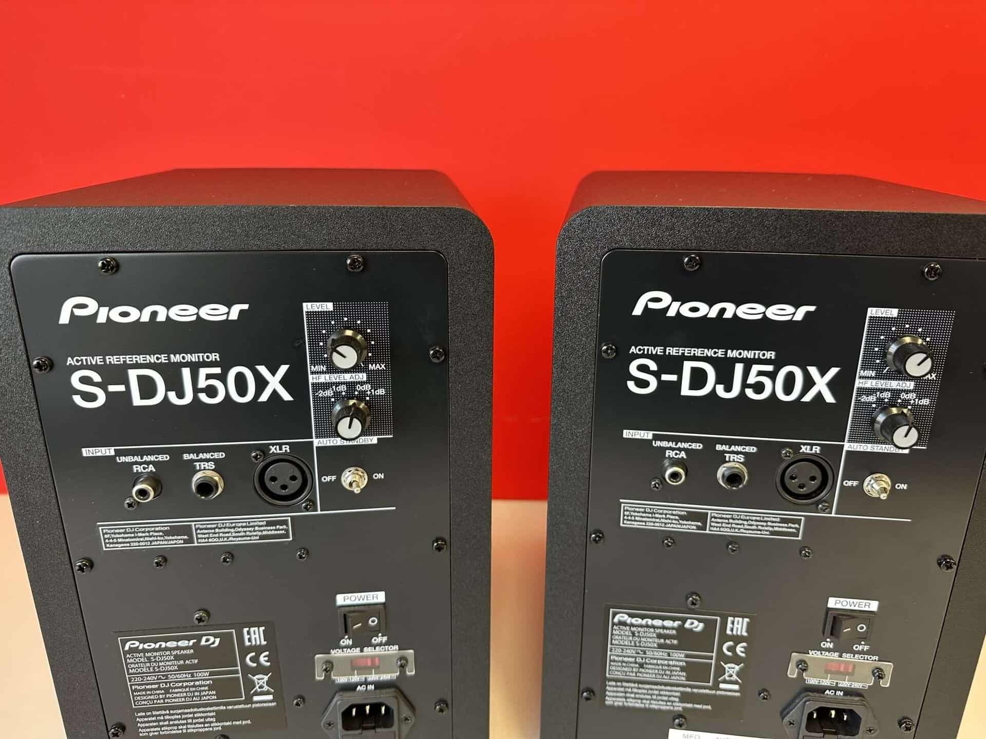 Pair Pioneer DJ S - DJ50X DJ Monitors - Deck Converters