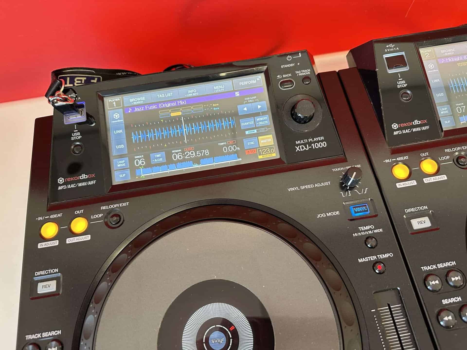 Pair Pioneer XDJ 1000 USB DJ Decks - Deck Converters