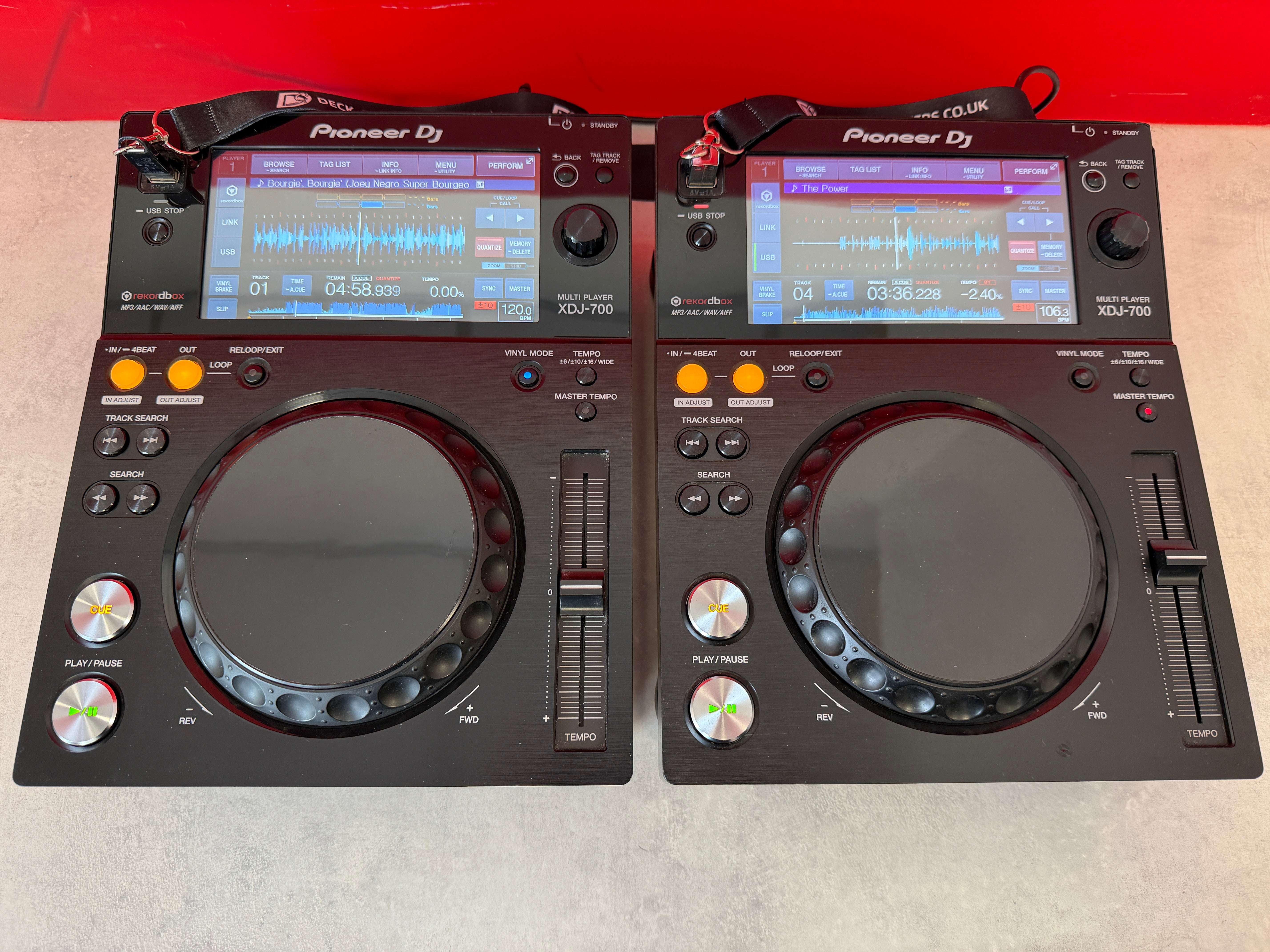 PAIR Pioneer XDJ 700 USB Decks Pre Owned - Deck Converters