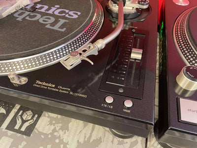 PAIR Technics 1210 M5G Turntables Boxed - Mint - Lids - Deck Converters