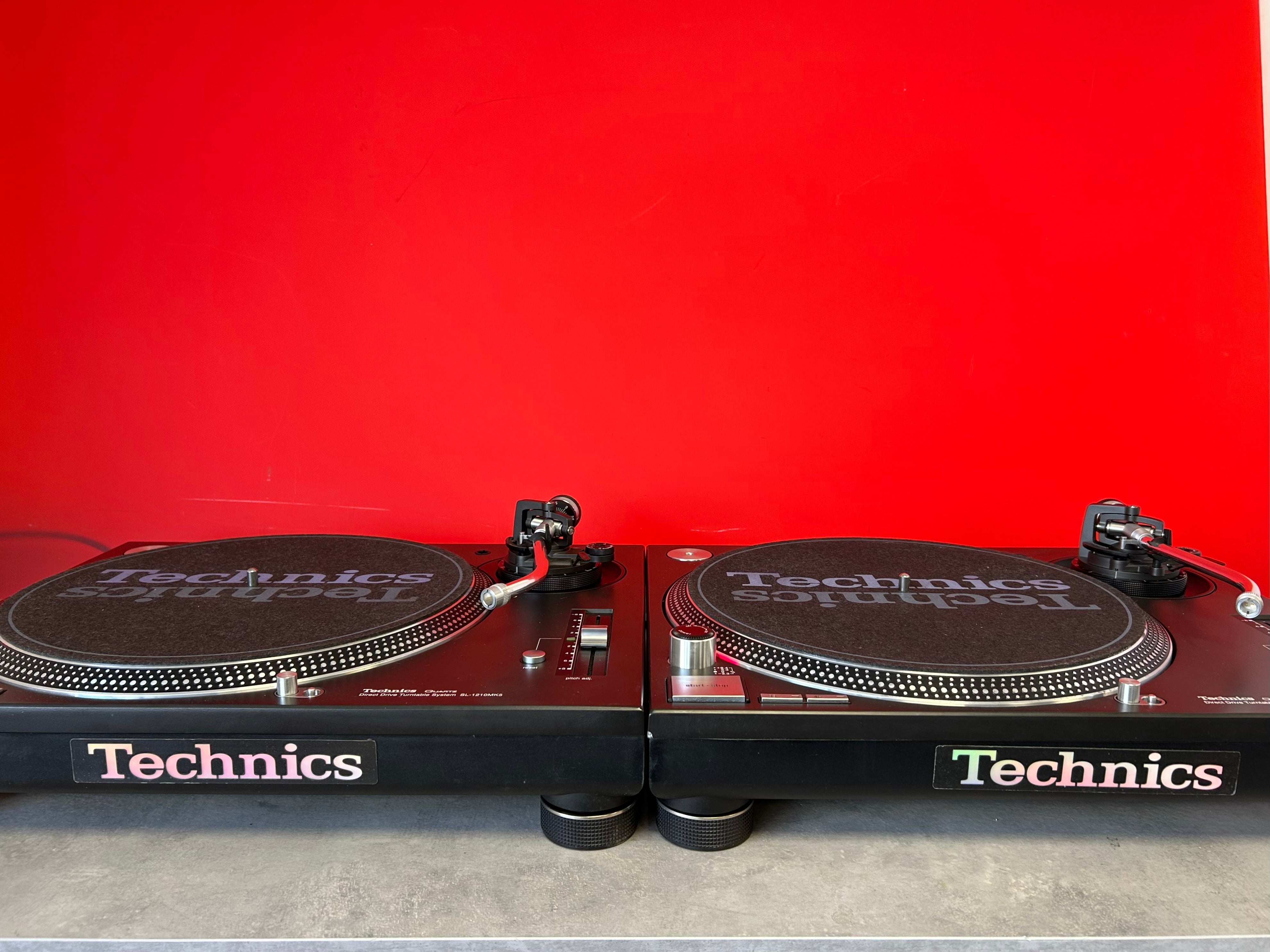 Pair Technics SL 1210 MK5 Turntables - Pre Owned - Deck Converters