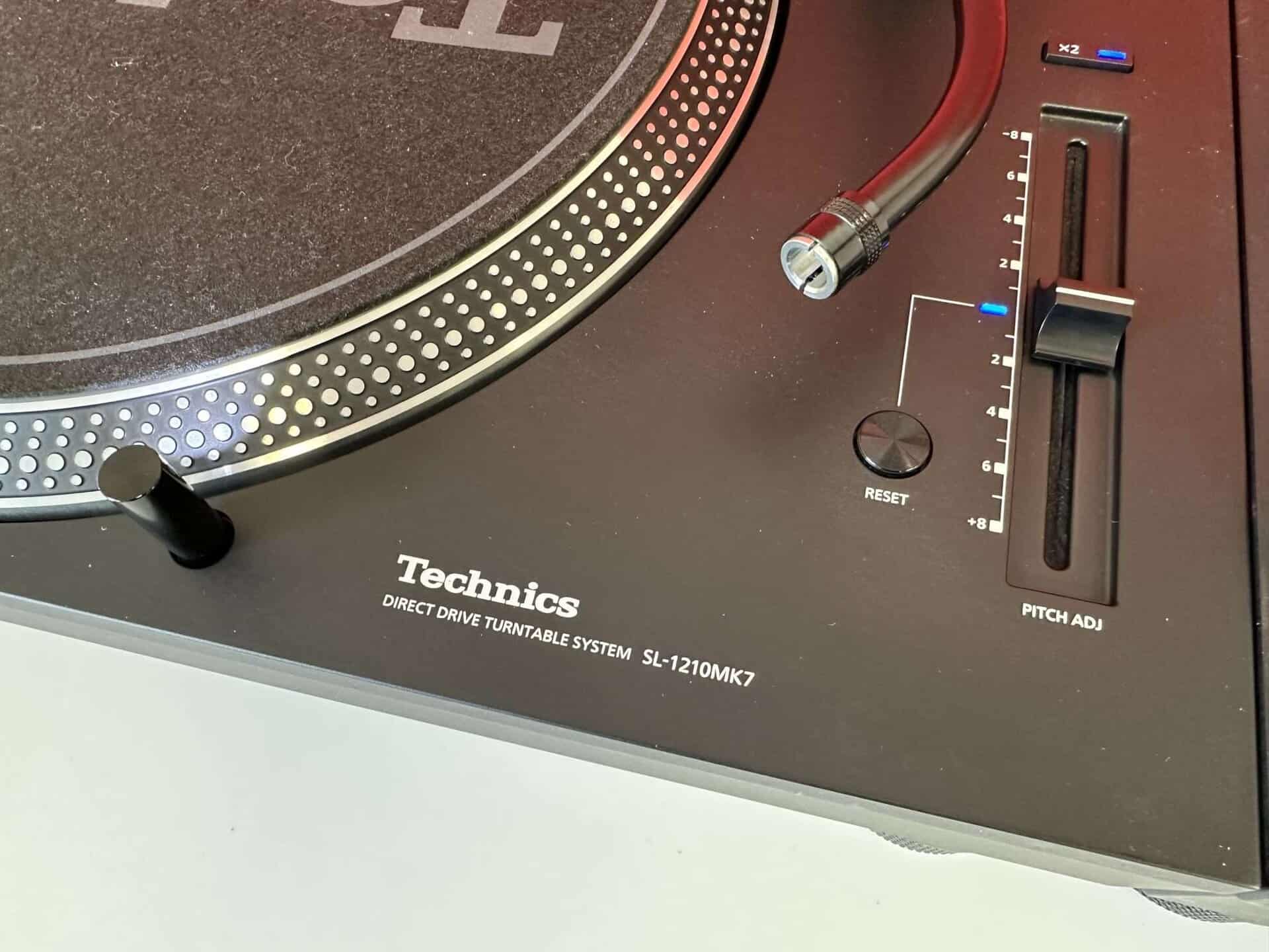 PAIR TECHNICS SL 1210 MK7 DIRECT DRIVE DJ TURNTABLES - Deck Converters
