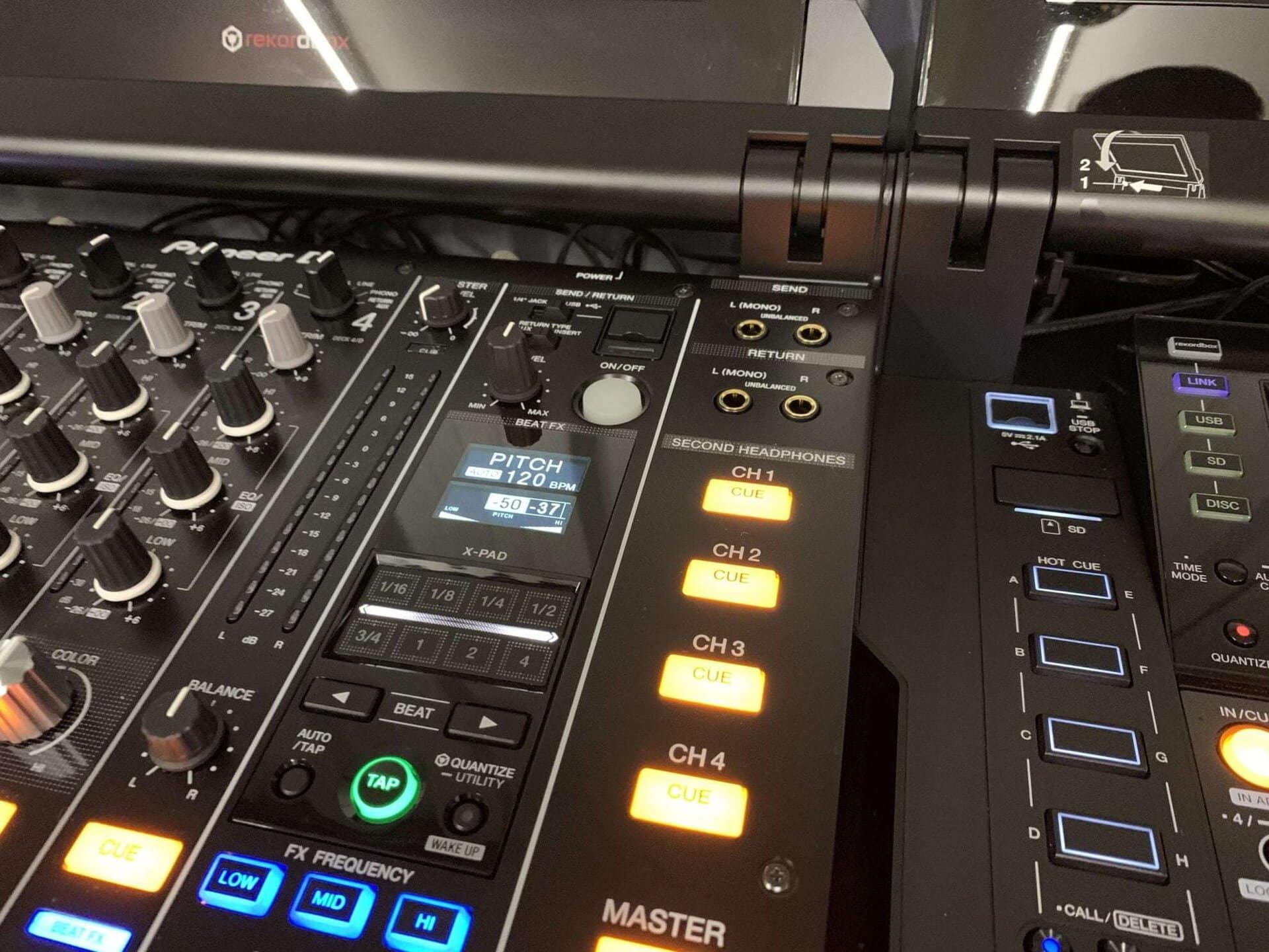 Pioneer CDJ DJM Tour - 1 Package - Boxed - Deck Converters