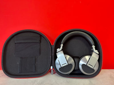 Pioneer DJ HDJ - X10 Professional DJ Headphones with Case in Silver - Pre Owned - Deck Converters
